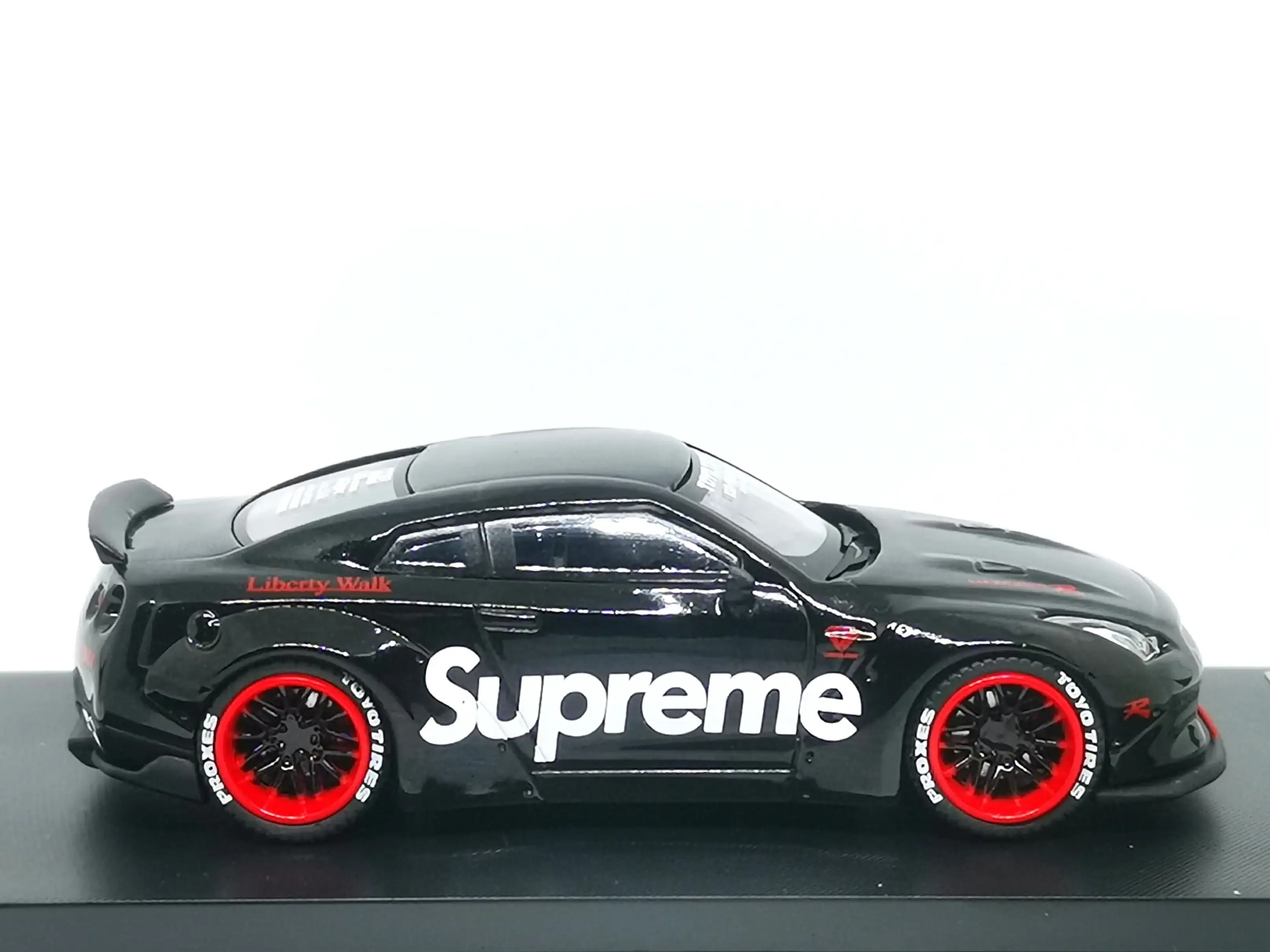 1/64 Time Model X WWDC Nissan GT-R Indonesia exclusive - Image 9