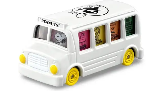 2025 AUG Dream Tomica PEANUTS 75th Anniversary Dream Tomica Collection - Image 4