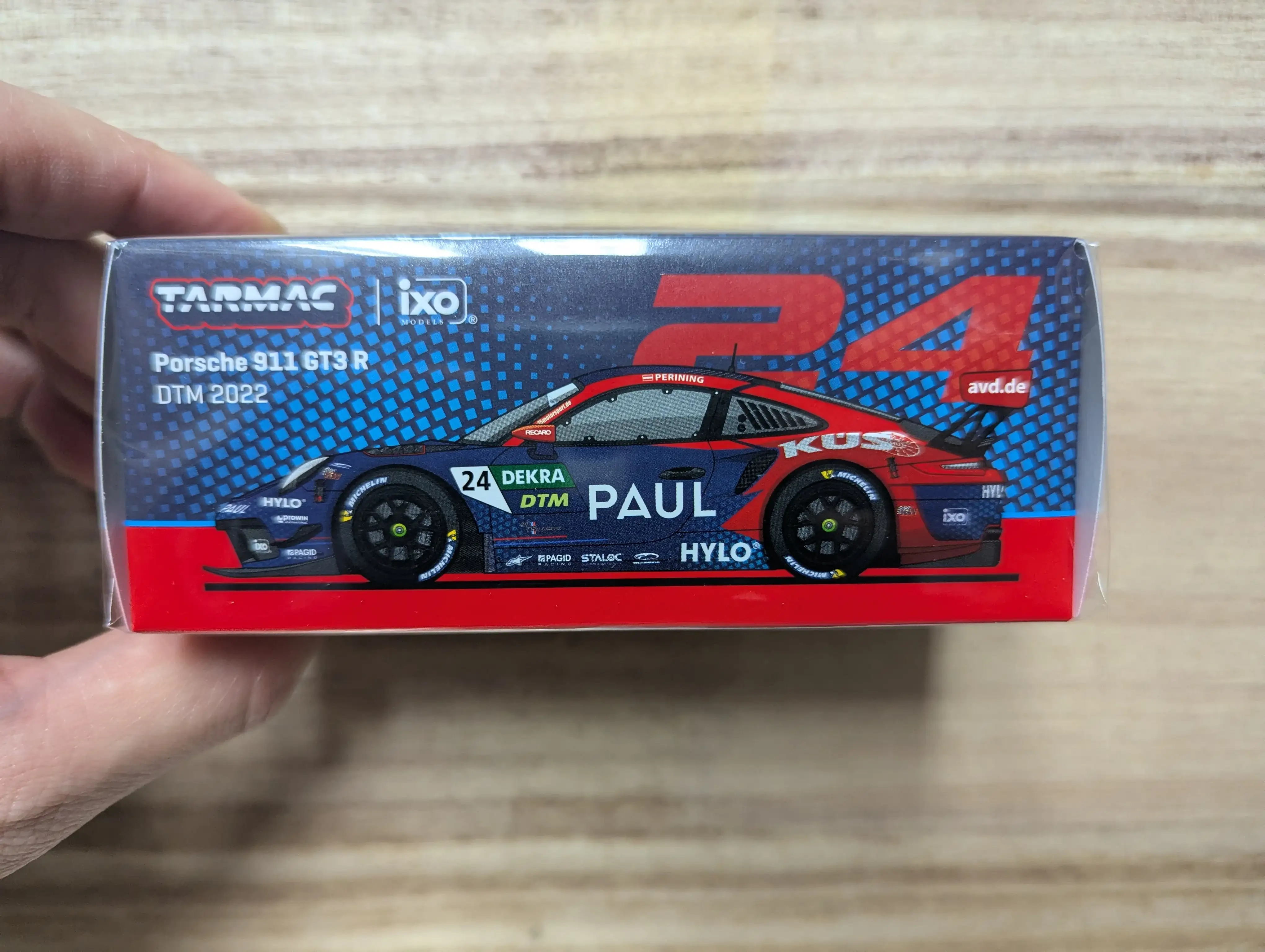 2026 Tarmac Works X Tawiwan 7-11 exclusive 1/64 Scale RWB & Porsche 911 GT3 R set - Image 12