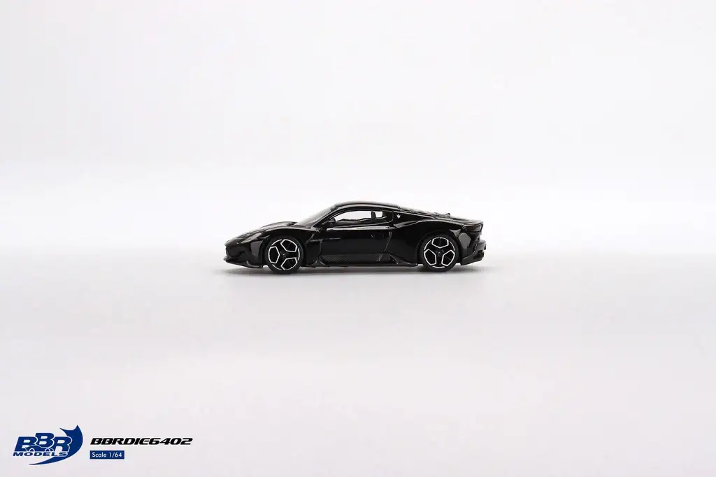 BBR Models 1/64 Maserati MC20 Nero Enigma - Image 3