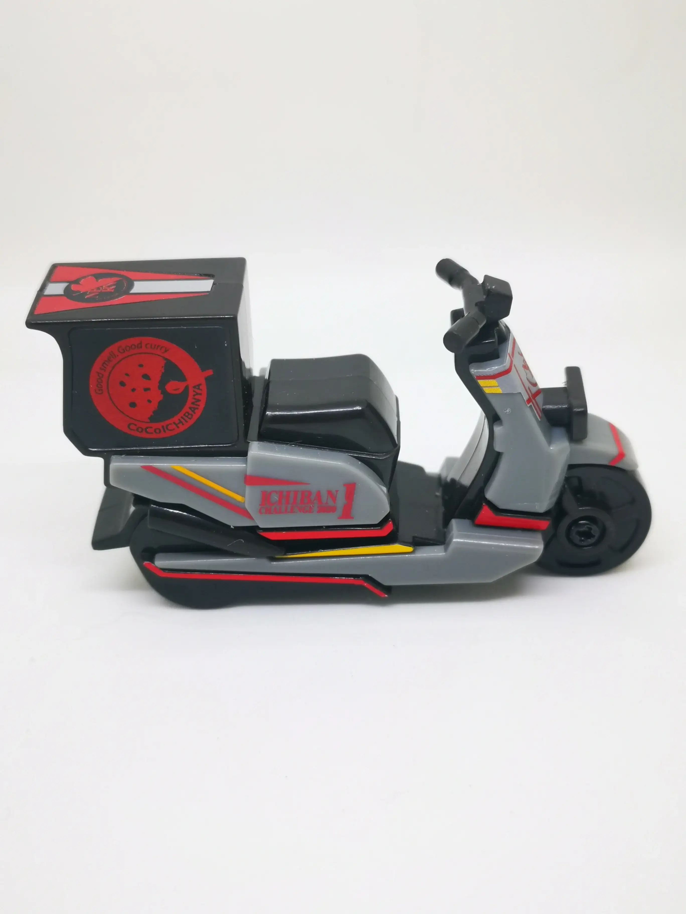 Coco Ichibanya X Evangelion
Exclusive delivery bike full set of four - Image 5