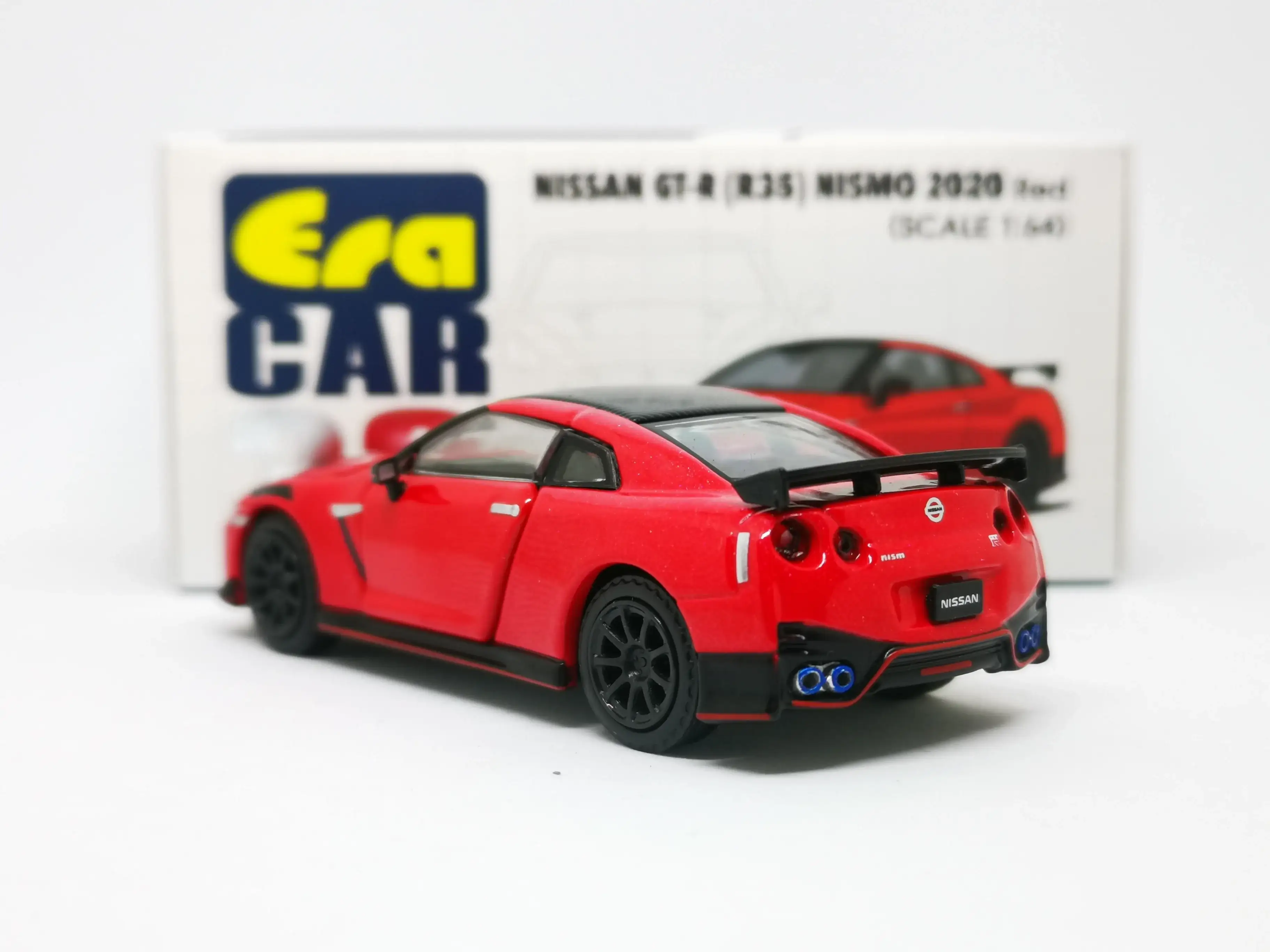 ERA Car #33 Nissan GT-R(R35) Nismo 2020 Red Scale 1:64 - Image 3