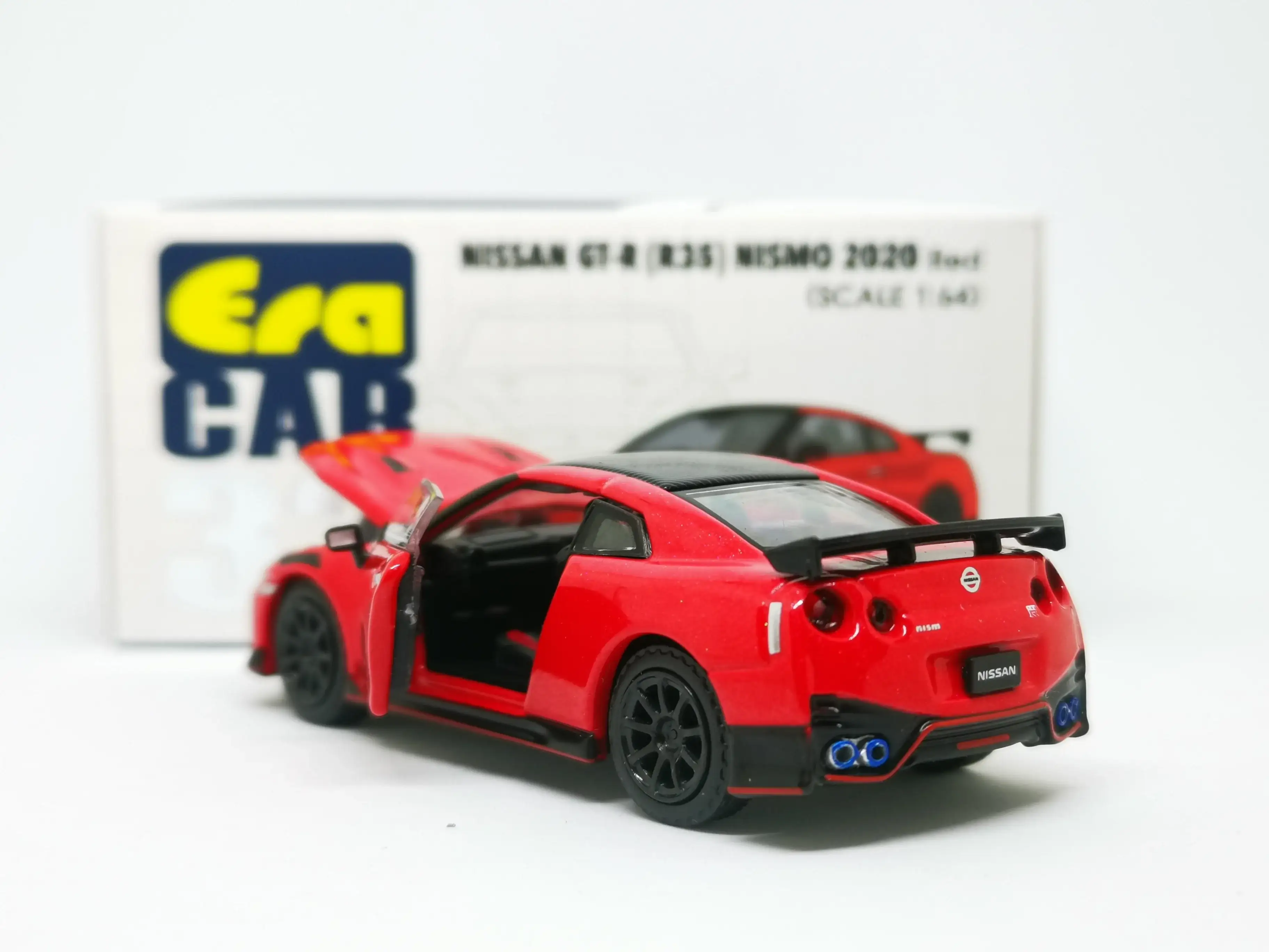 ERA Car #33 Nissan GT-R(R35) Nismo 2020 Red Scale 1:64 - Image 5