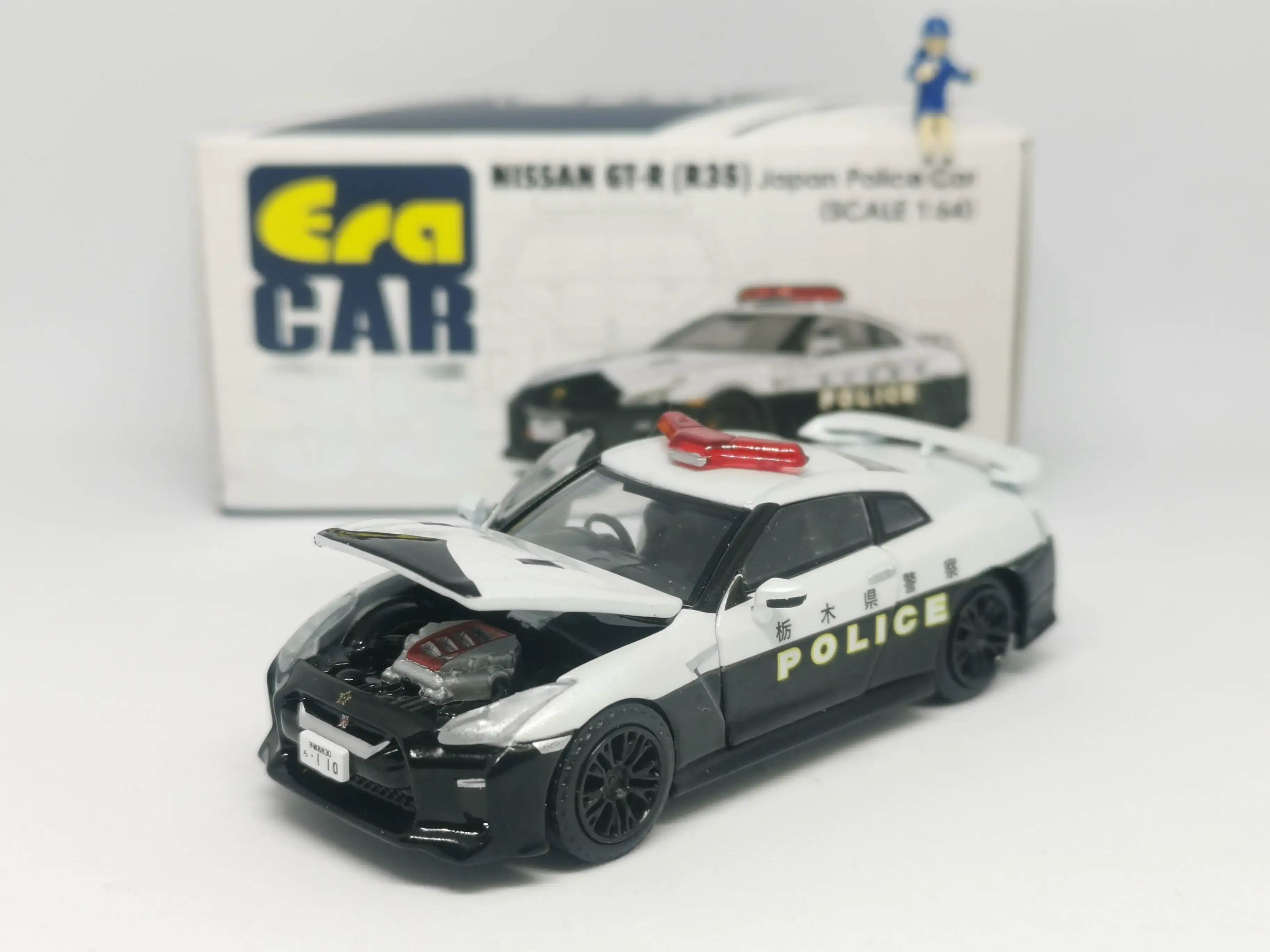 ERA Car #35 Nissan GT-R(R35) Japan Police Car Scale 1:64 - Image 5