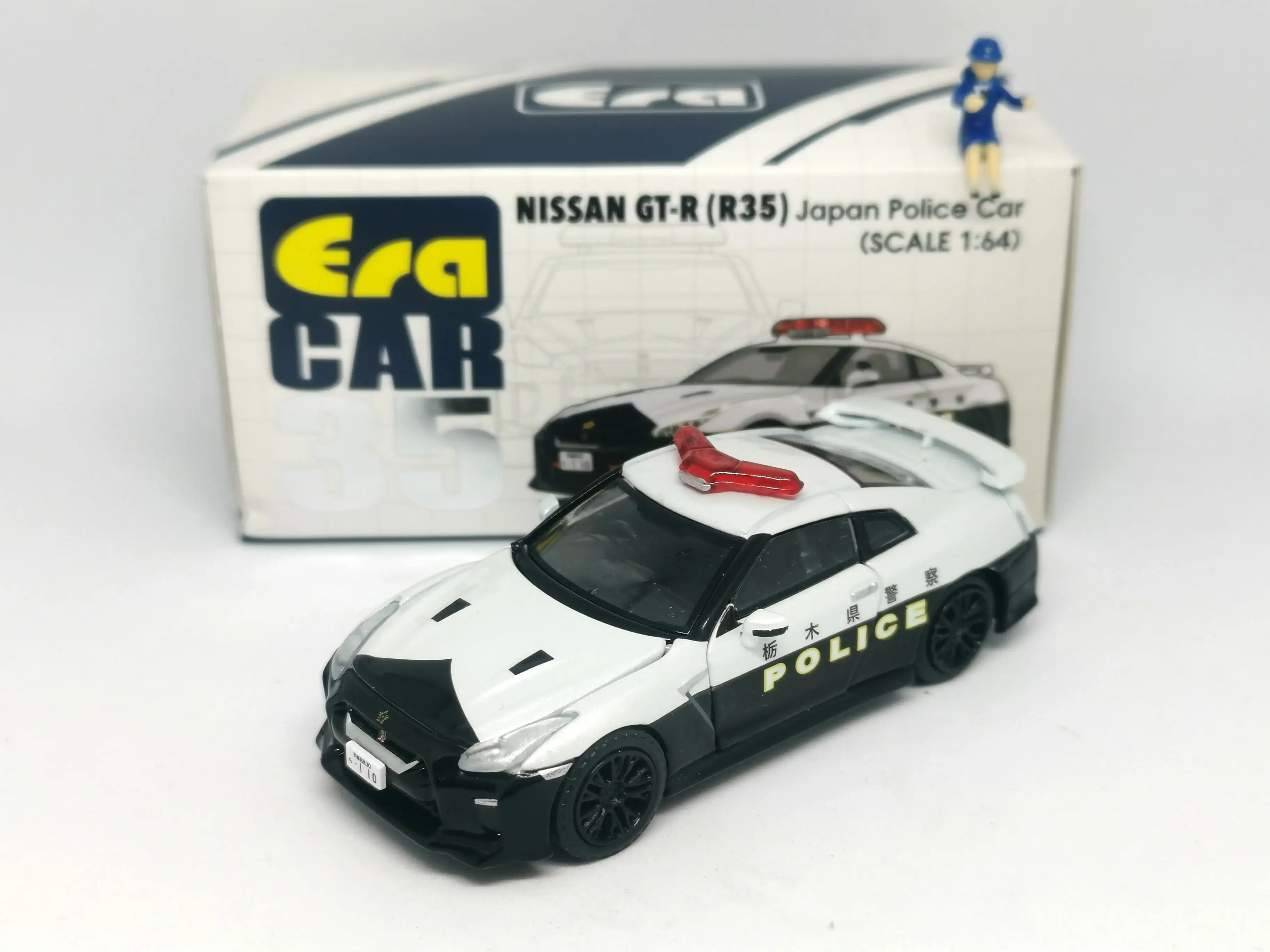 ERA Car #35 Nissan GT-R(R35) Japan Police Car Scale 1:64 - Image 6
