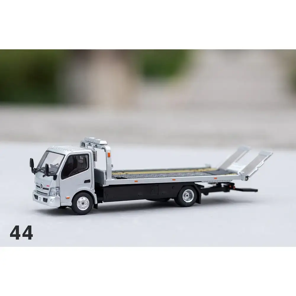 GCD #46 Hino 300 Flatbed Tow Truck 1:64 Scale (White)