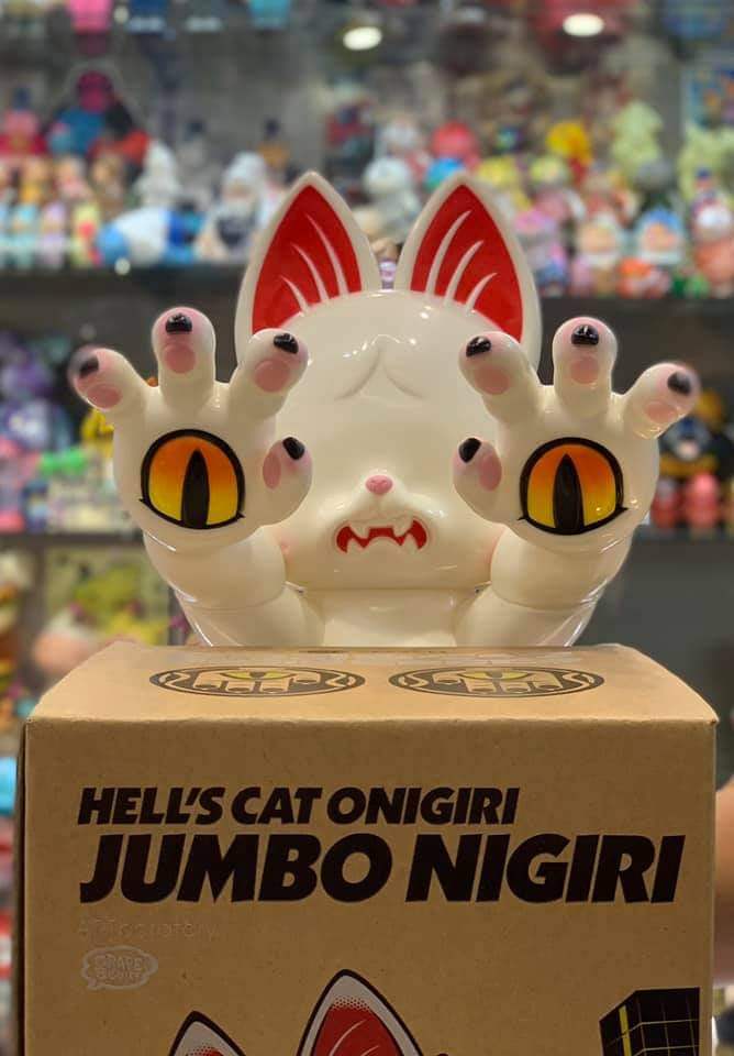 Hell's Cat Onigiri Jumbo Nigiri 30cm Vinyl Figure - Image 3