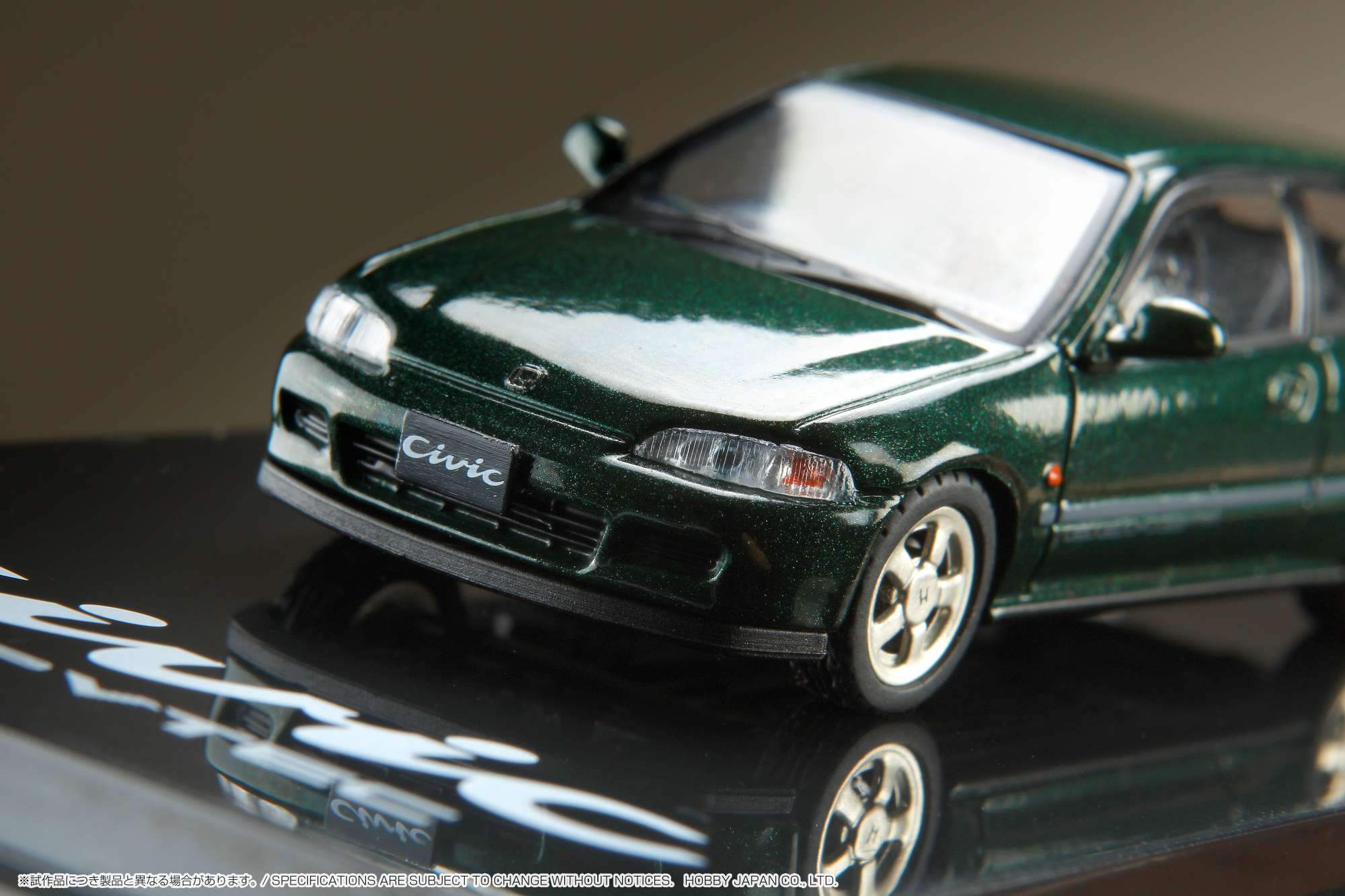Hobby Japan 1/64 Honda CIVIC Type R (Eg6) SiR-S with Engine Display Model Green Pearl - Image 2