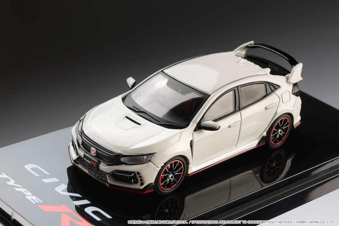 Hobby Japan 1/64 Honda CIVIC TYPER (FK8) 2020 with Engine Display Model - Image 11