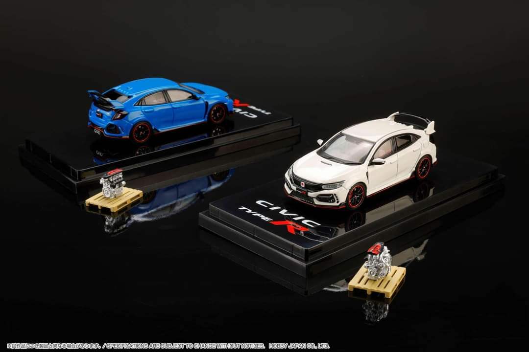 Hobby Japan 1/64 Honda CIVIC TYPER (FK8) 2020 with Engine Display Model - Image 2