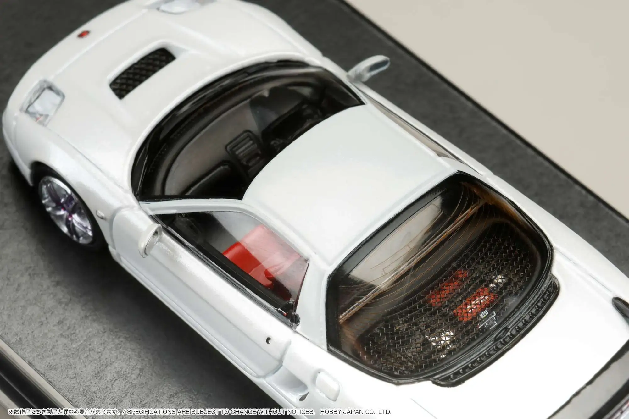 Hobby Japan 1/64 Honda NSX-R (NA2) / DK Tsuchiya Pearl White - Image 9