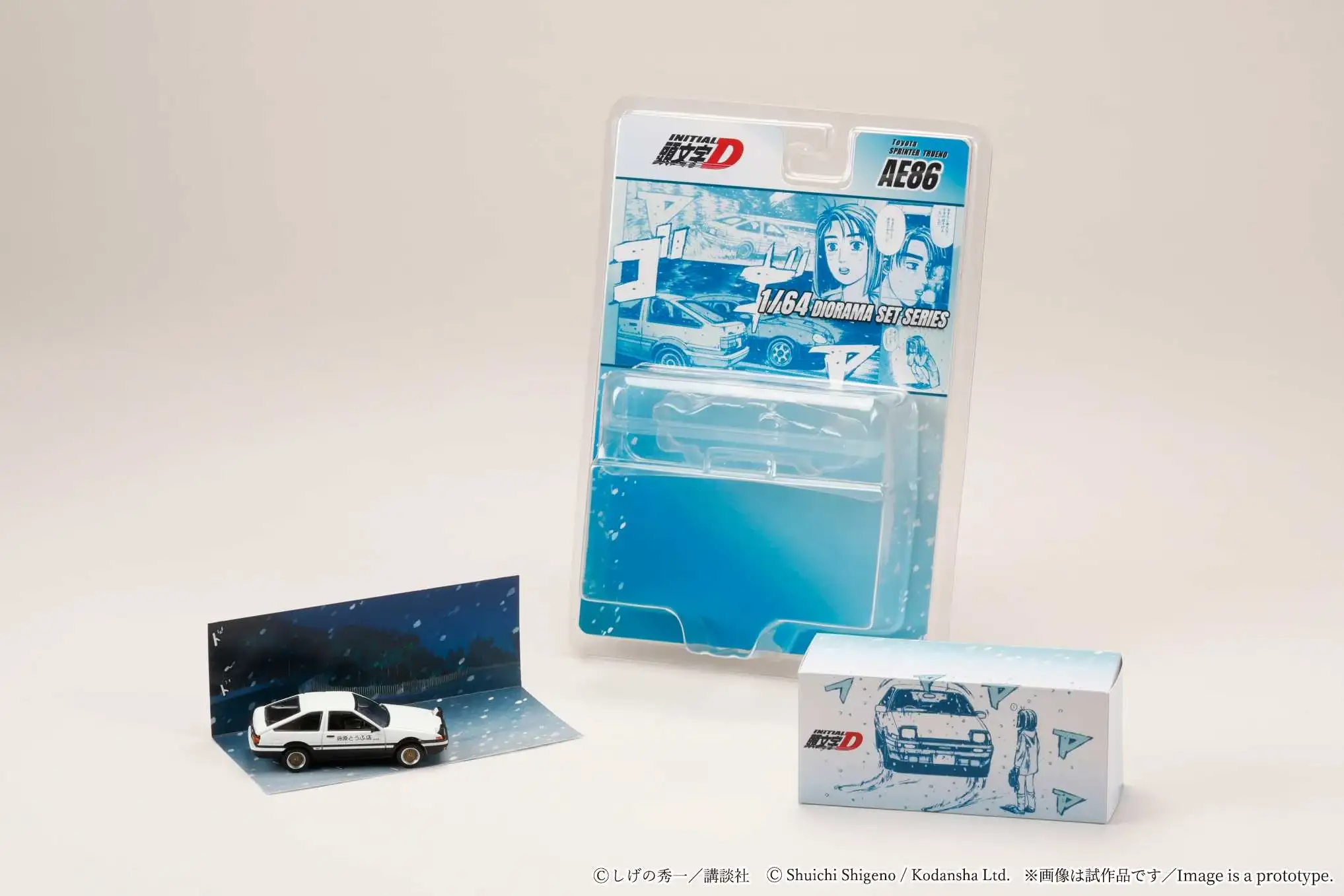 Hobby Japan 1:64 Scale Toyota Sprinter Trueno (AE86) Initial D Takumi Fujiwara & Natsuki Mogi Diorama Set - Image 3