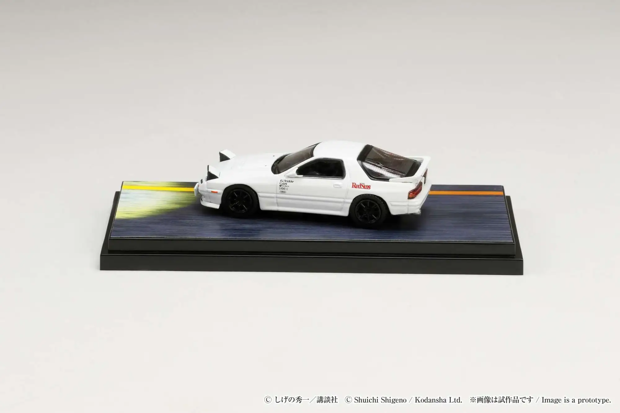 Hobby Japan Initial D 1/64 MAZDA RX-7 (FC3S) ∞ / INITIAL D VS Kyoichi Sudo With Ryosuke Takahashi Figure 高橋 涼介 - Image 13