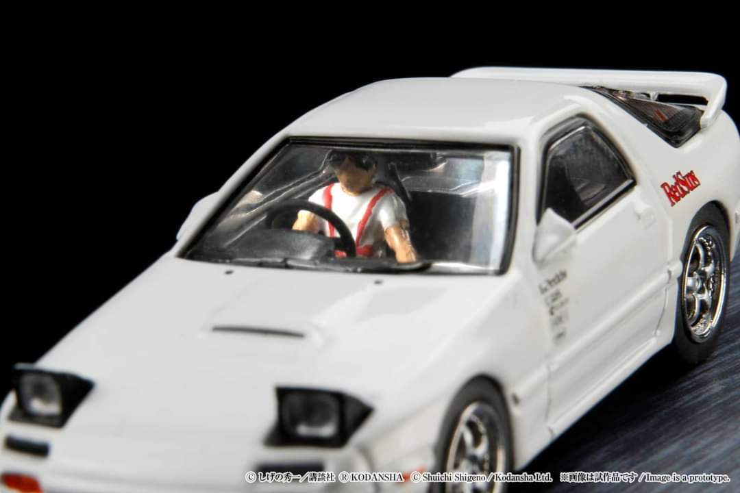 Hobby Japan Initial D 1/64 Mazda RX-7 (FC3S) RedSuns / Ryosuke Takahashi高橋 涼介 (Diorama Set) - Image 8