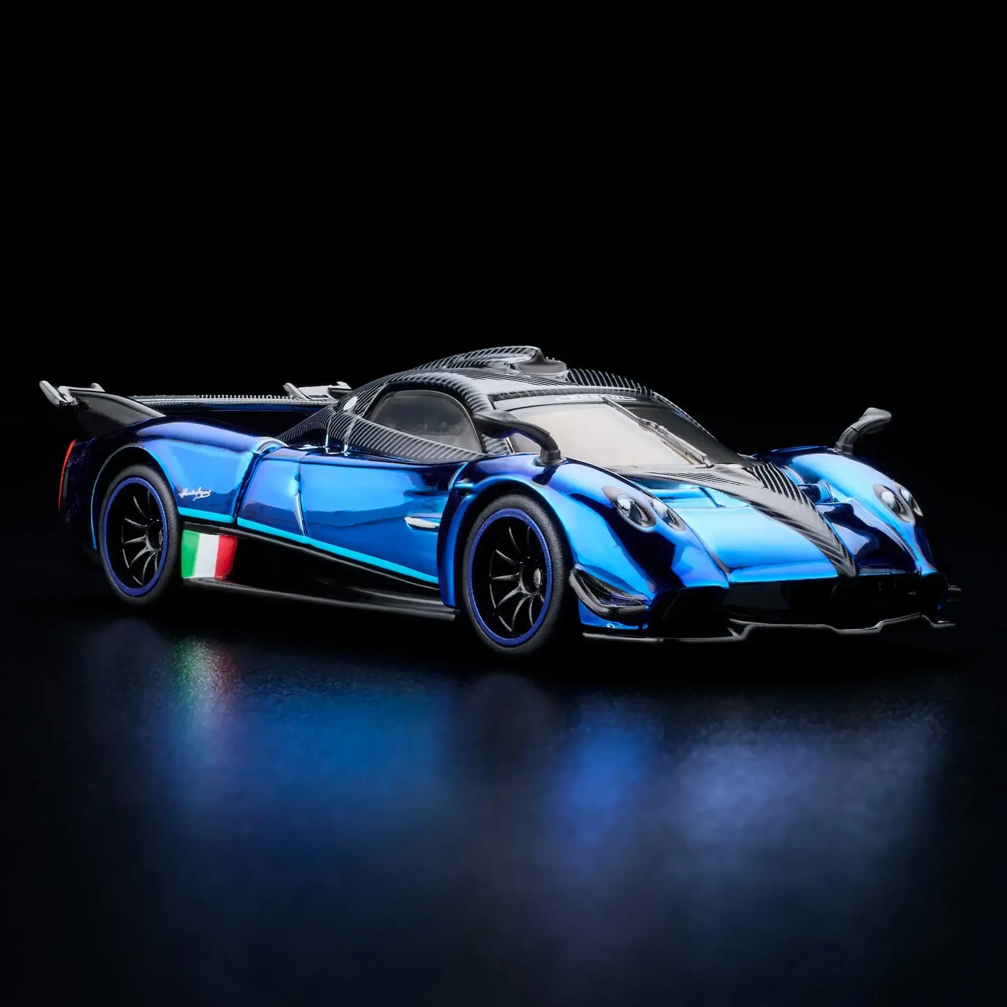 Hot Wheels Collectors RLC Exclusive ‘21 Pagani Huayra R Blue - Image 3