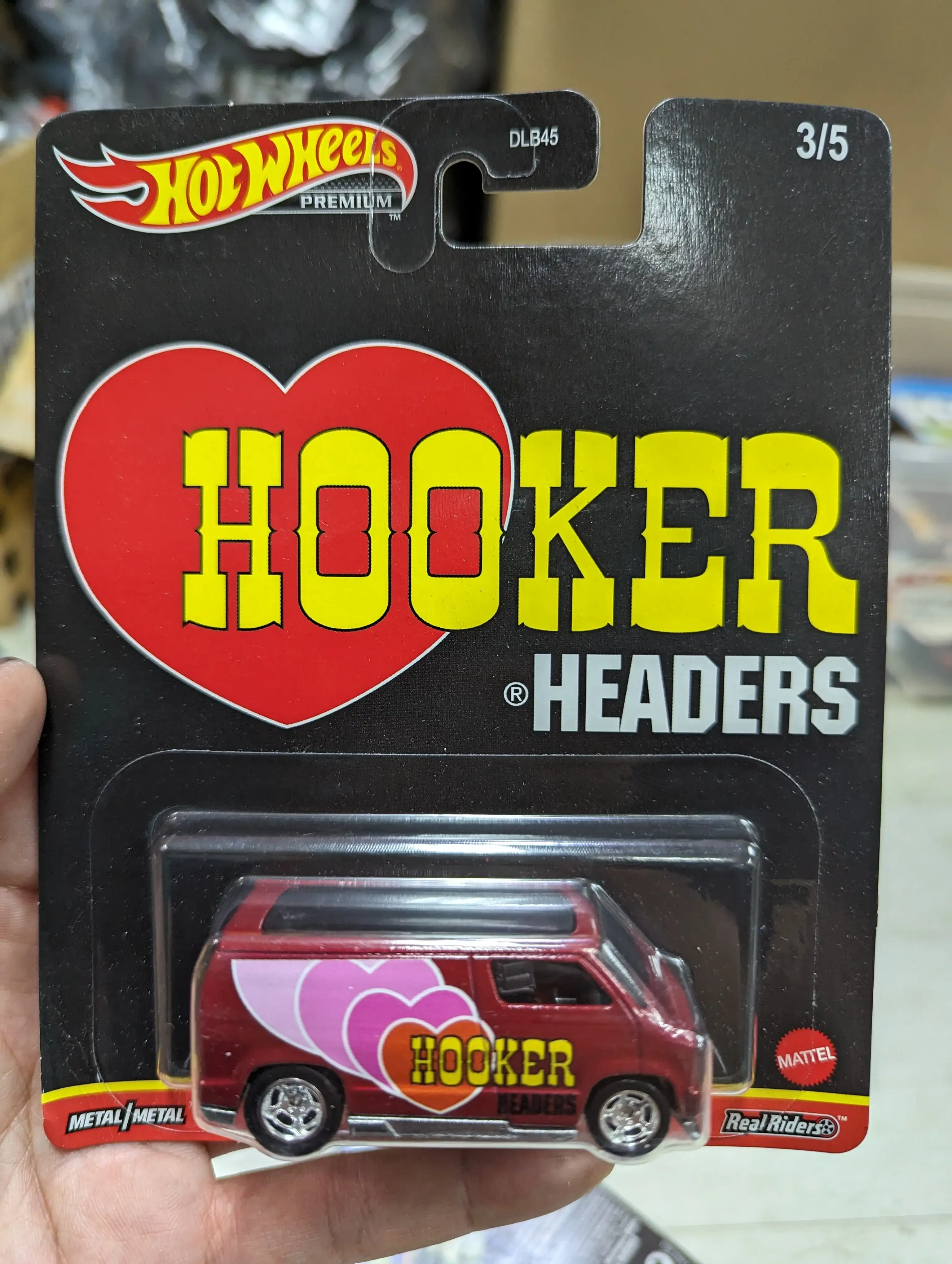 Hot Wheels Pop Culture Speed Shop Garage 77 Dodge Van and MBK Van set - Image 3