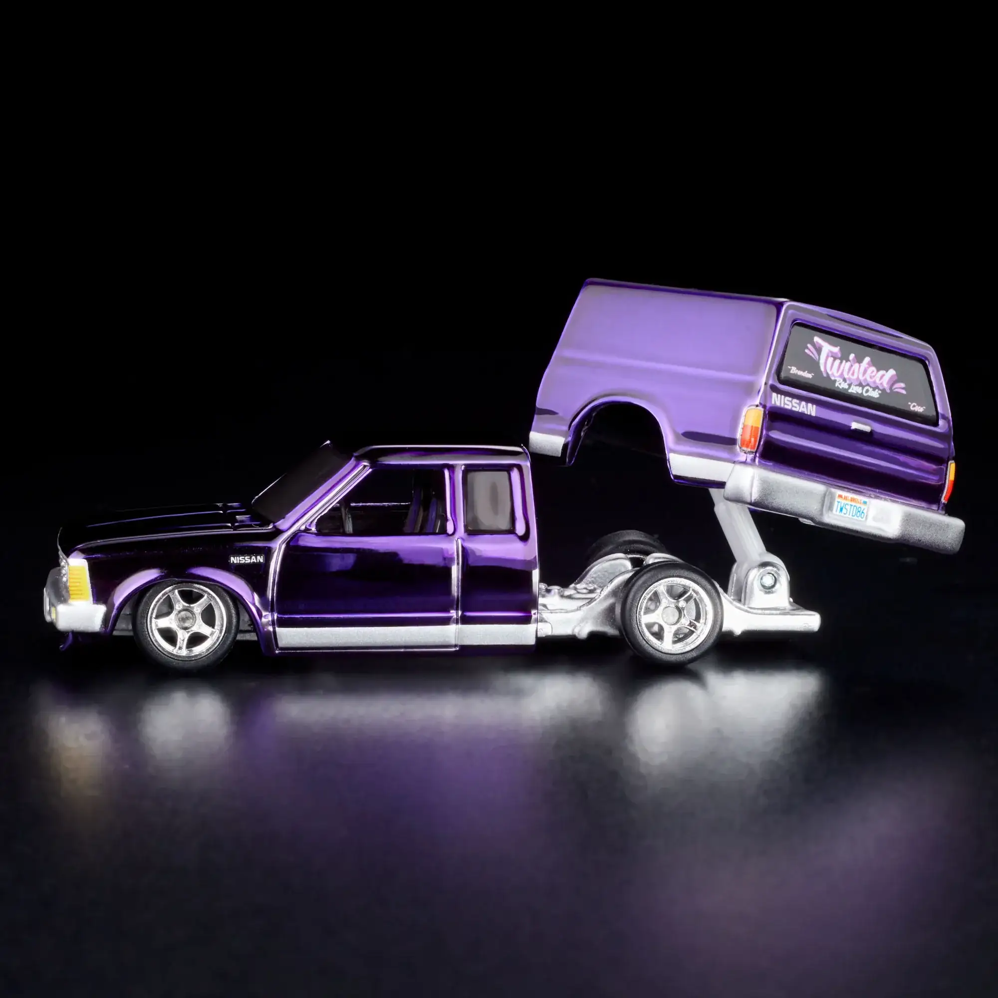 Hot Wheels RLC 2024 Nissan 720 King Cab 1986 - Image 12
