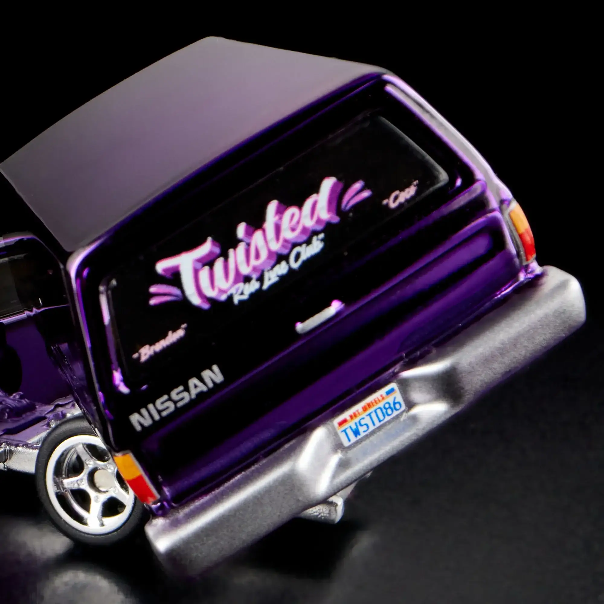 Hot Wheels RLC 2024 Nissan 720 King Cab 1986 - Image 14