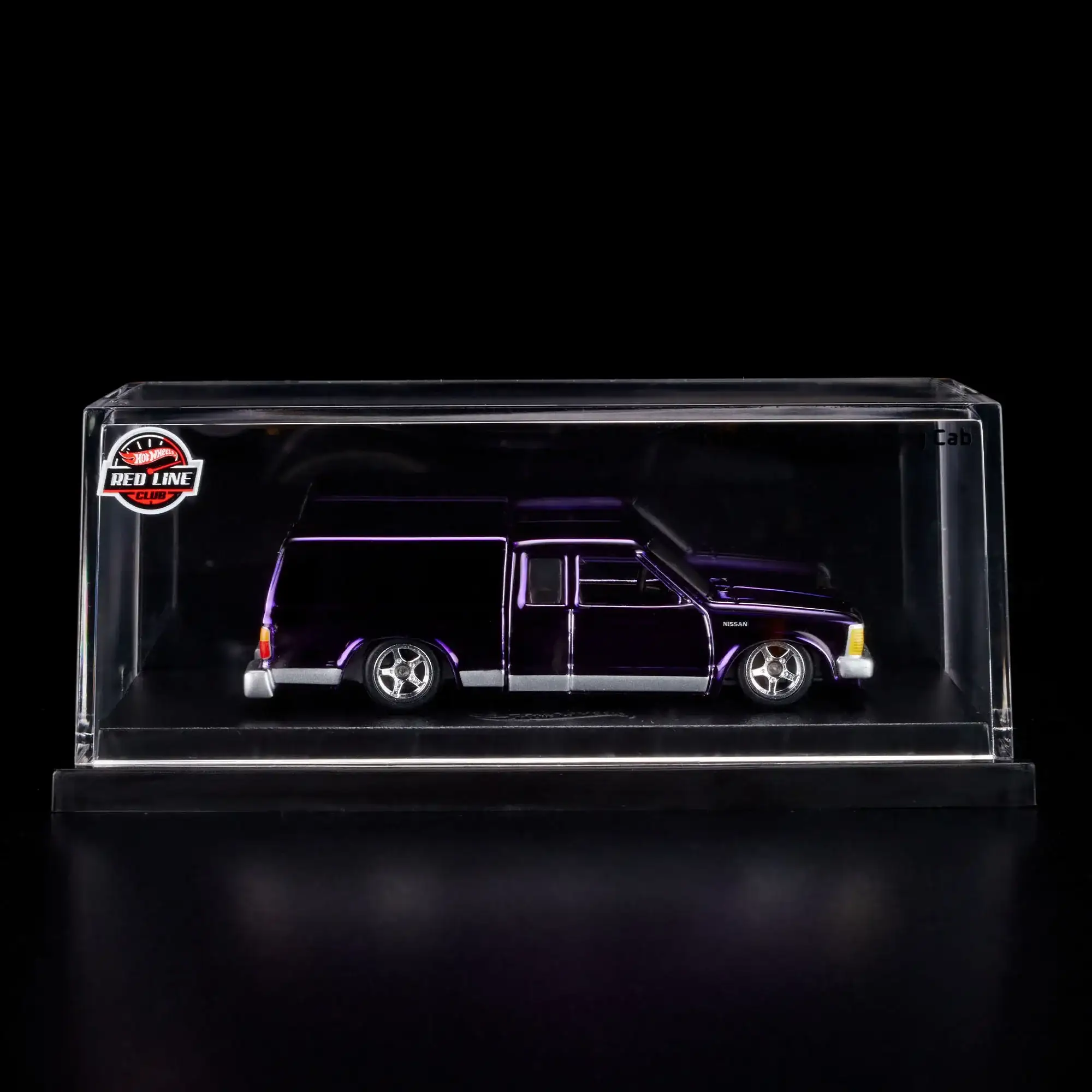 Hot Wheels RLC 2024 Nissan 720 King Cab 1986 - Image 6