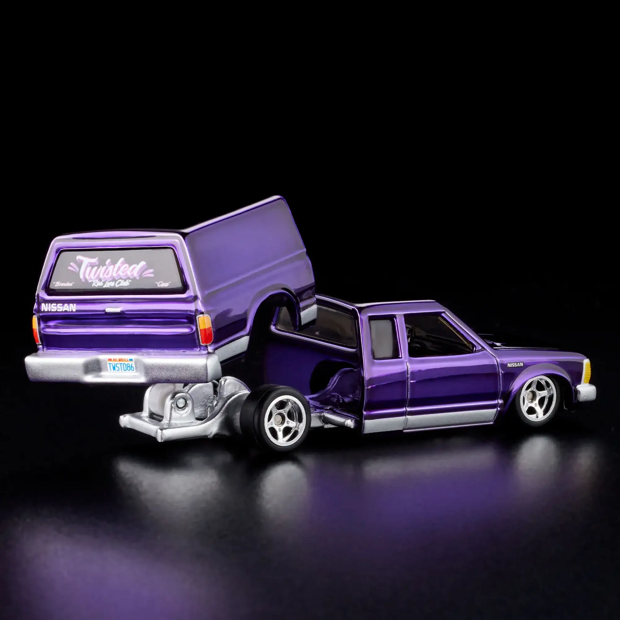 Hot Wheels RLC 2024 Nissan 720 King Cab 1986 - Image 9