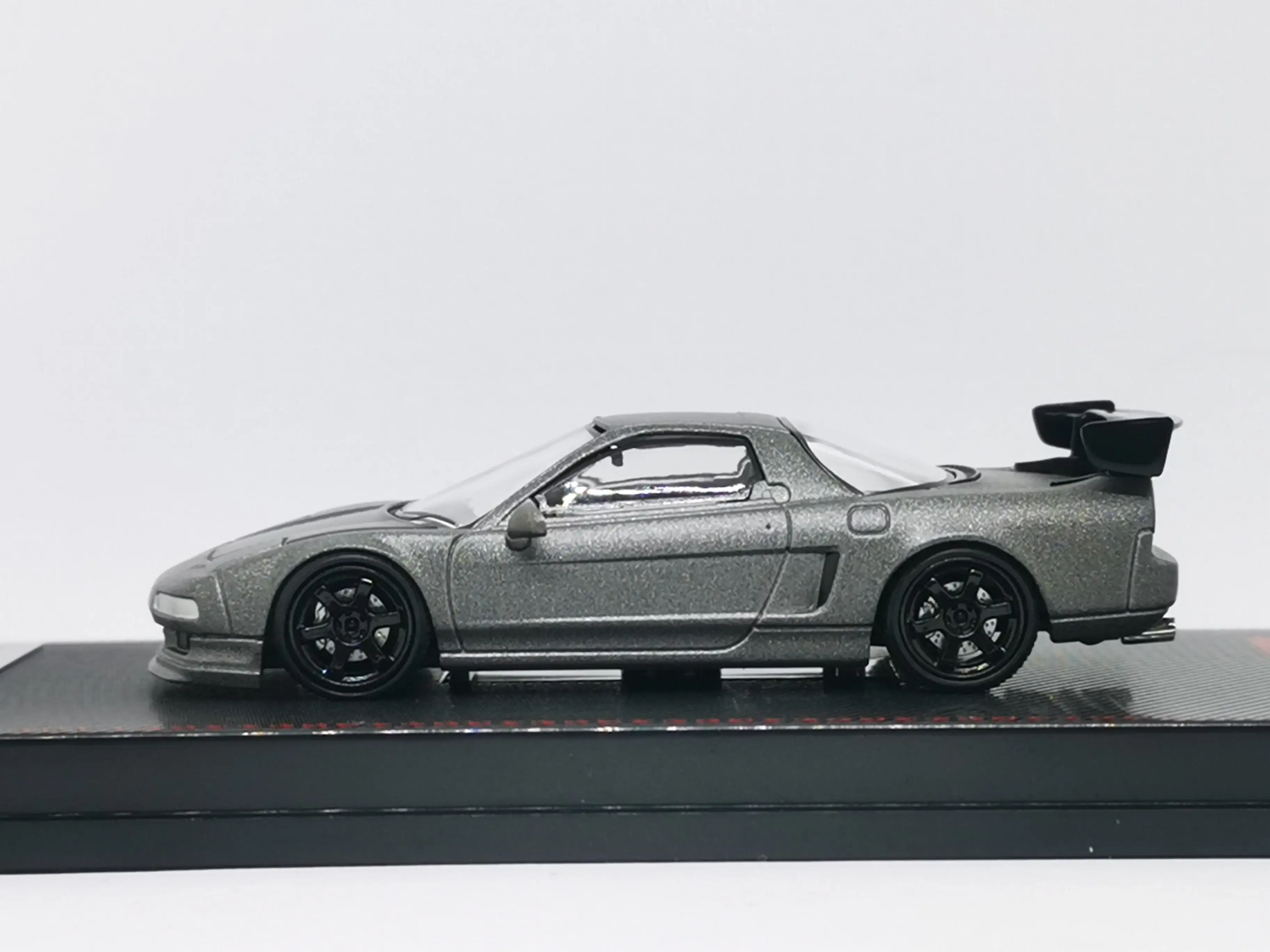 Ignition Model 1:64 Scale Honda NSX NA1 Titanium Gray - Image 3