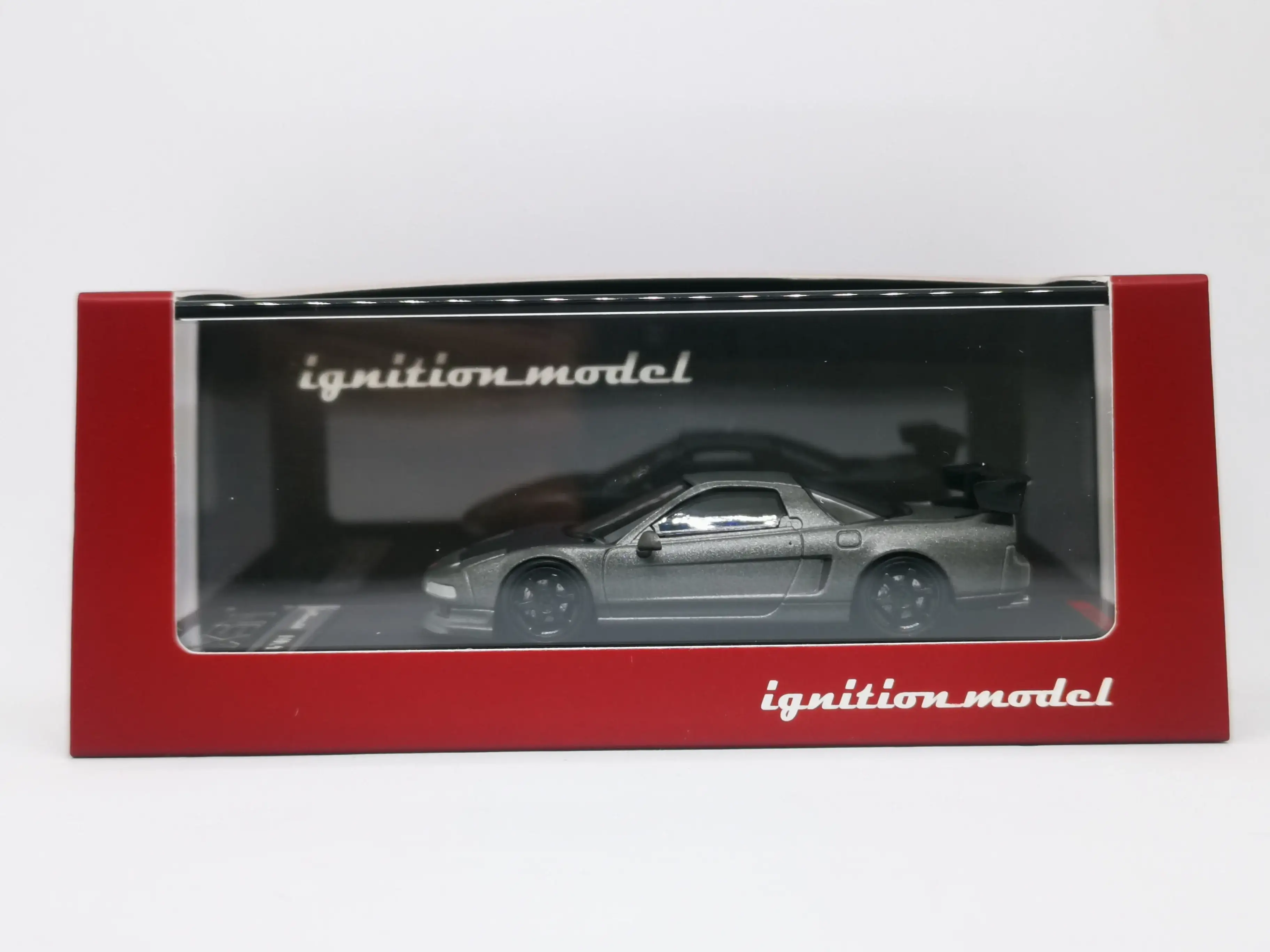 Ignition Model 1:64 Scale Honda NSX NA1 Titanium Gray - Image 4