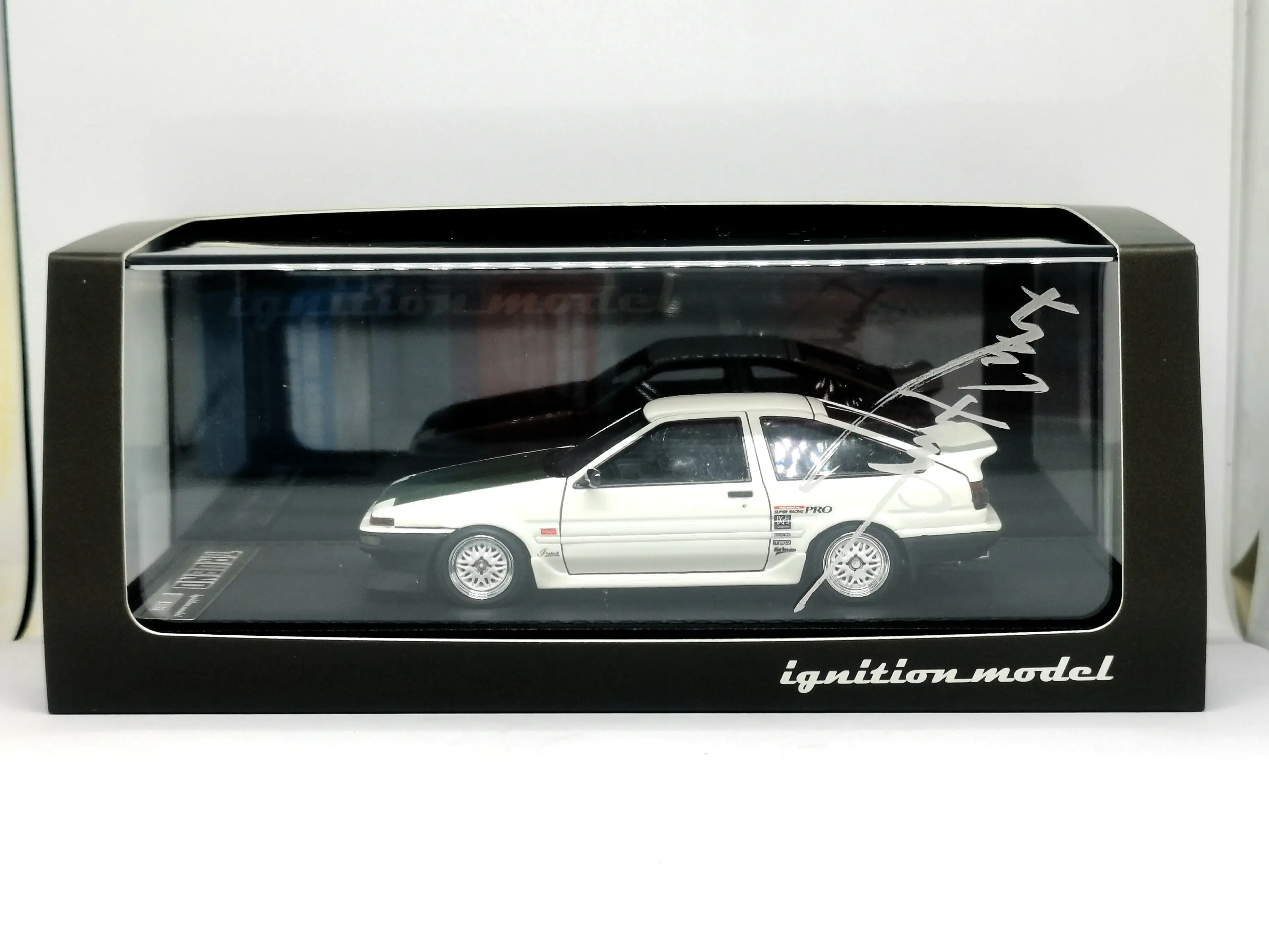 Ignition Model ig1588 1:43 Toyota Sprinter Trueno Corolla AE86 Keiichi Tsuchiya 土屋圭市 edition TK Street Ver.2 - Image 2