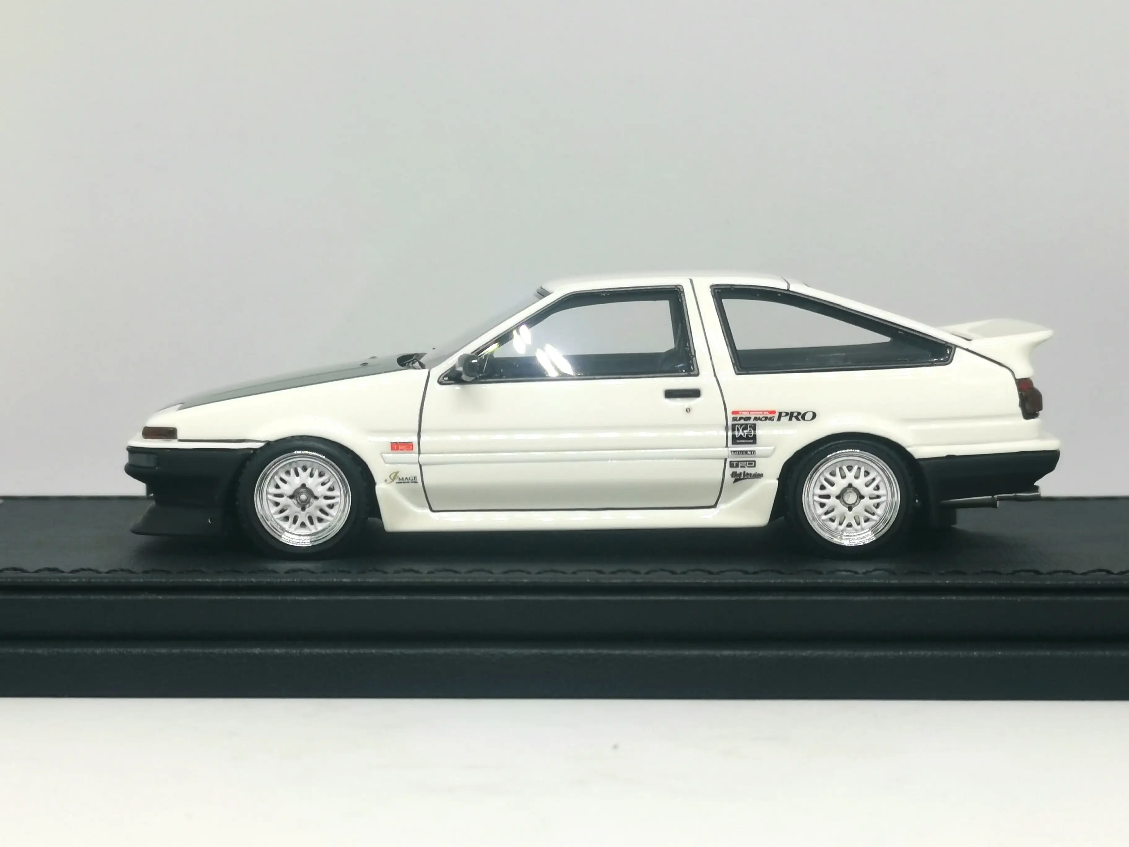 Ignition Model ig1588 1:43 Toyota Sprinter Trueno Corolla AE86 Keiichi Tsuchiya 土屋圭市 edition TK Street Ver.2 - Image 3