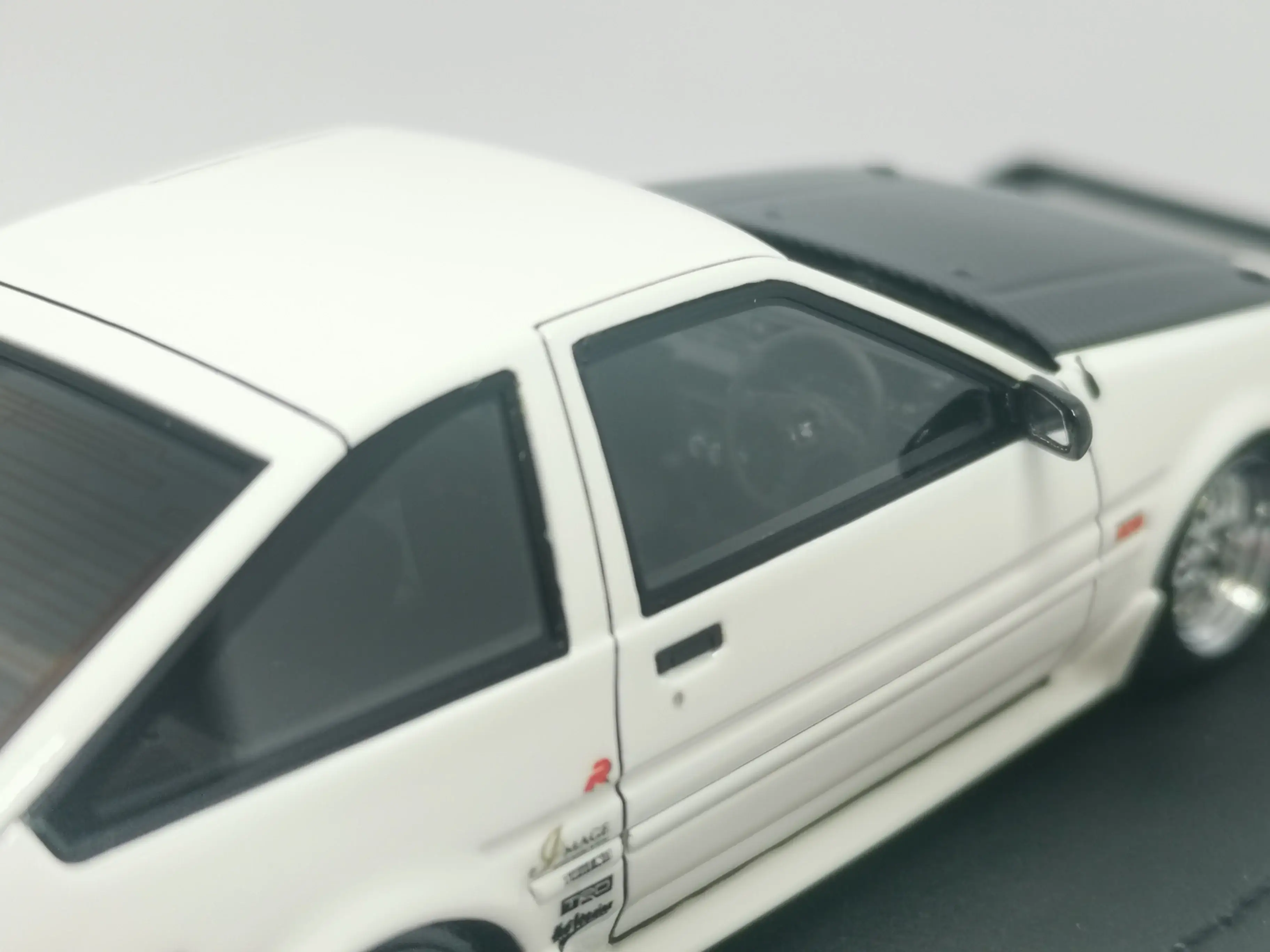 Ignition Model 1:43 IG1588 Toyota Sprinter Trueno Corolla AE86 Keiichi Tsuchiya 土屋圭市 edition - Image 4