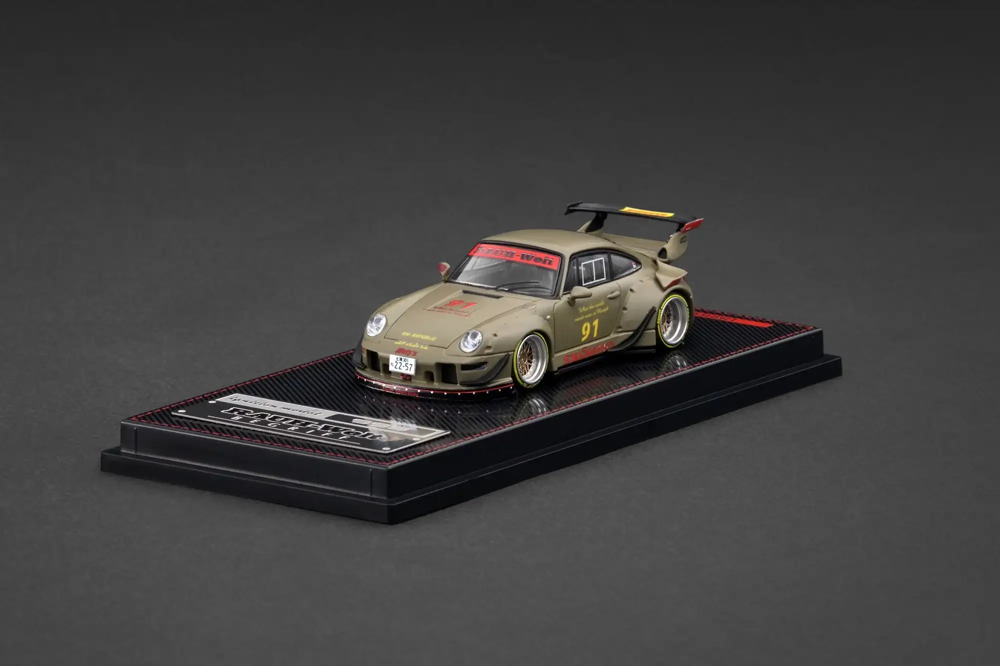 Ignition Model 1:64 Scale IG3873 Porsche RWB 993 Matte Green - Image 3