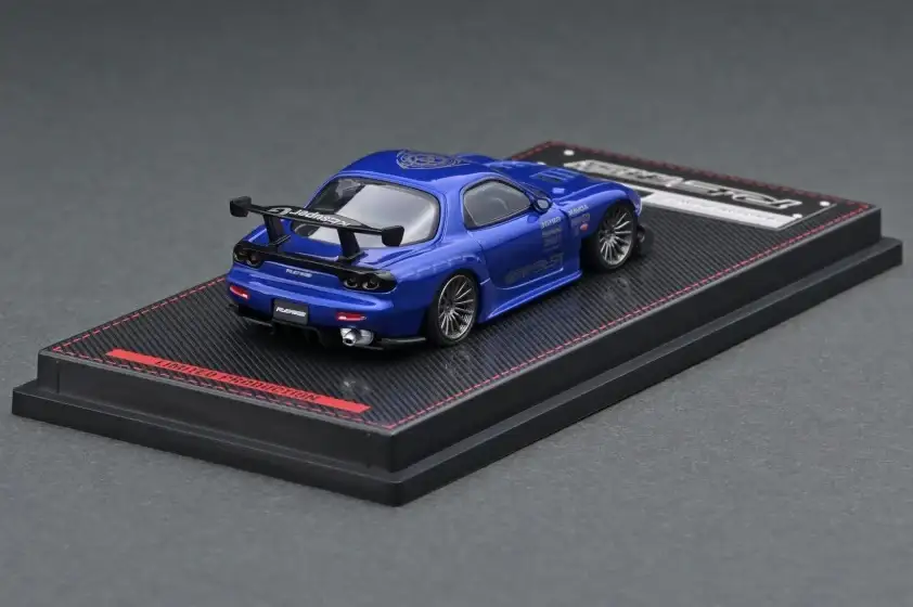 Ignition Model 1:64 Scale Mazda RX7 FD3S RE Amemiya Blue Metallic - Image 3