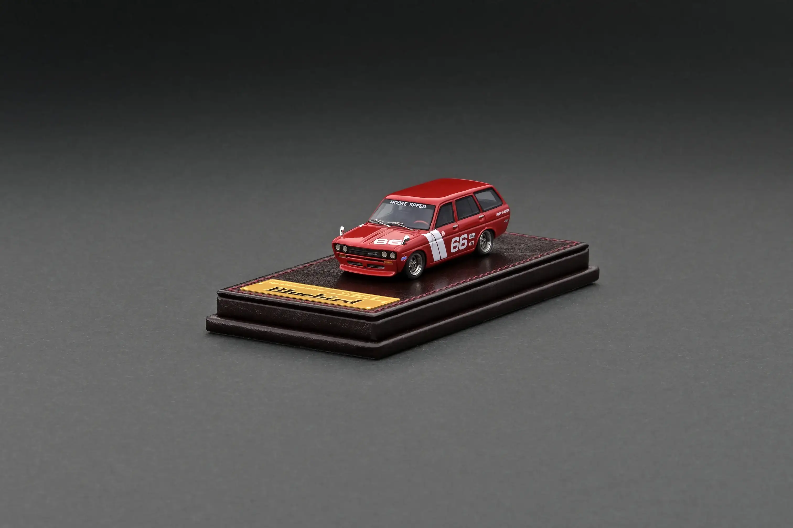 Ignition Model 1:64 HIGH-END RESIN MODEL IG2928 Datsun Bluebird (510) Wagon Red - Image 5