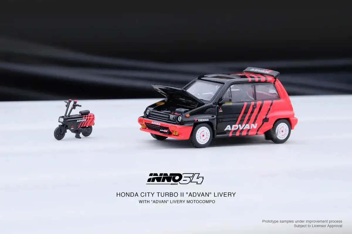 INNO64 1/64 Honda City Turbo II "ADVAN" Livery with MOTOCOMPO