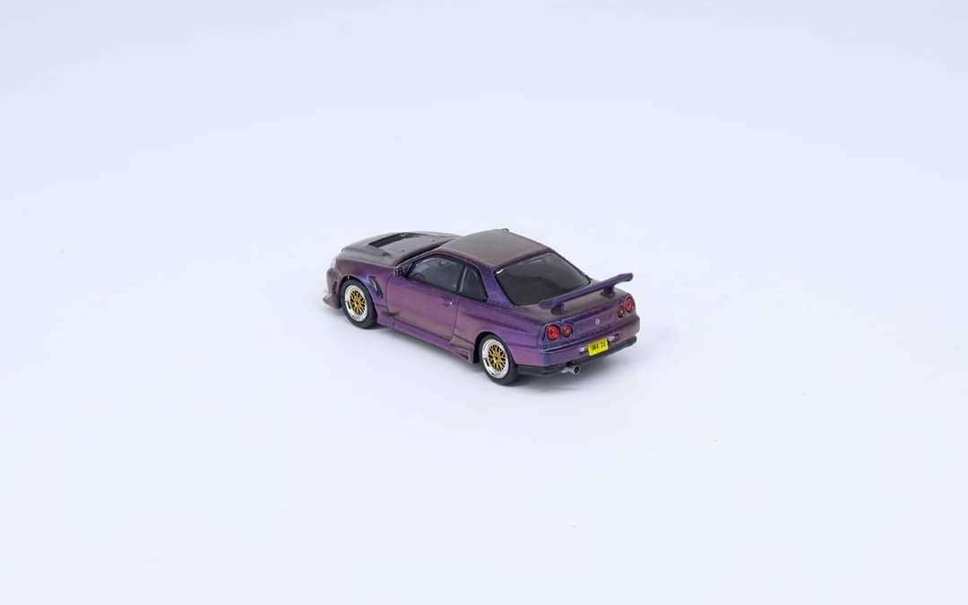 INNO64 1/64 NISSAN SKYLINE GT-T (R34) HKIMX2022 Event Model Magic Purple - Image 4