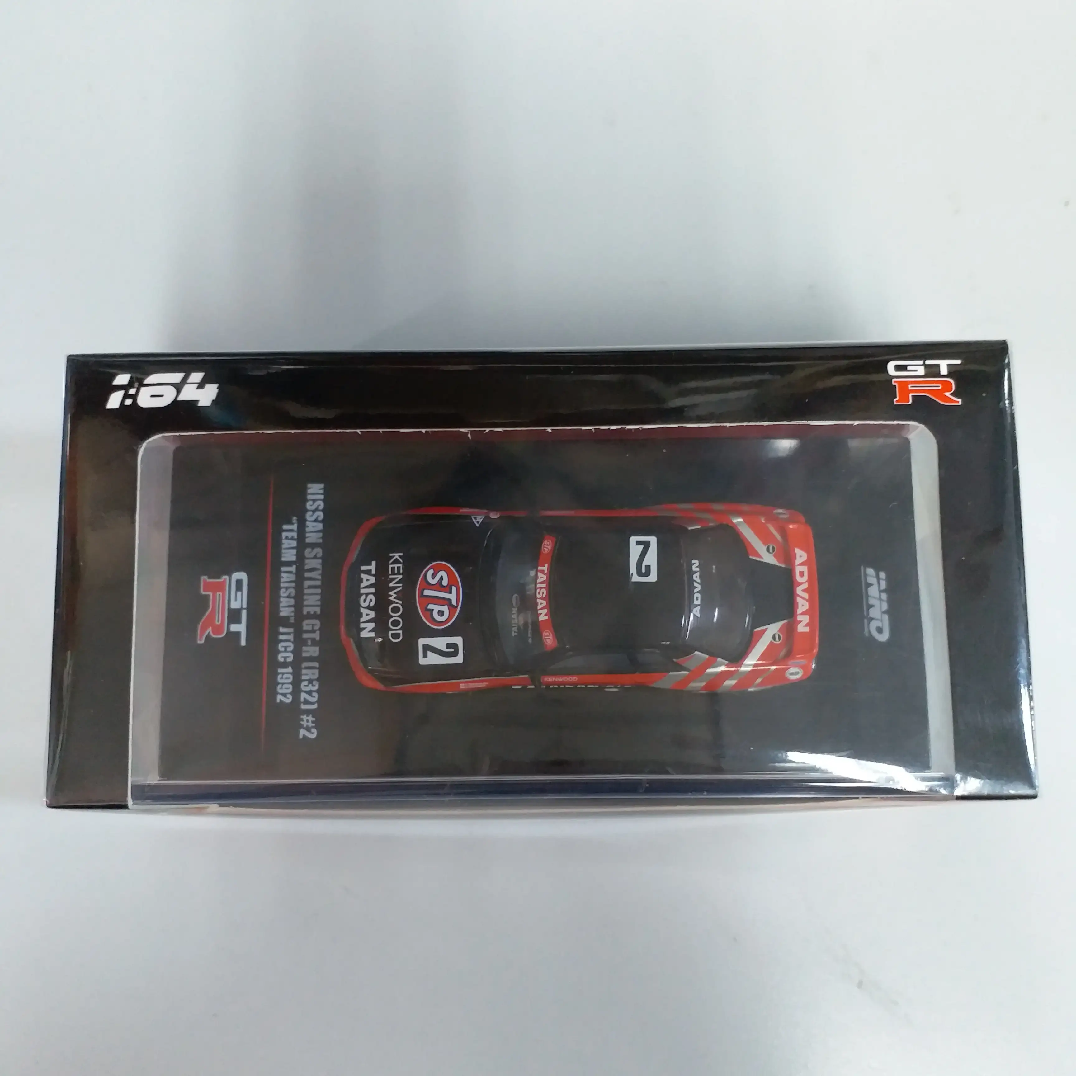 Inno64 1:64 Scale NISSAN SKYLINE GTR R32 #2 TEAM TAISAN JTCC 1992 - Image 3