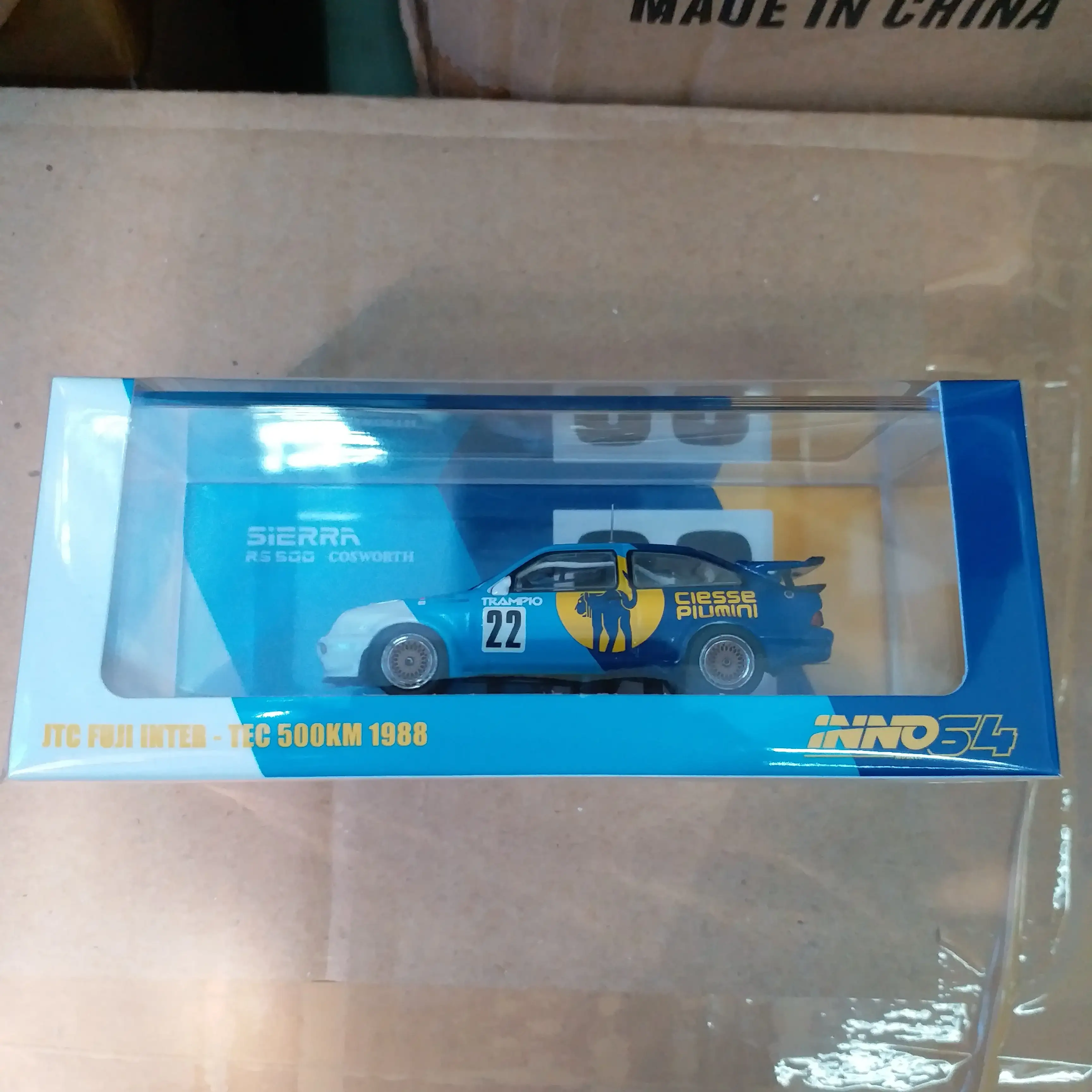 Inno64 FORD SIERRA RS500 COSWORTH #22 PIUMINI TRAMPIO JTC Fuji Inter-Tec 500 Km 1988 Winner k. Niedzwiedz / H. Yokoshima 1:64 Scale - Image 3
