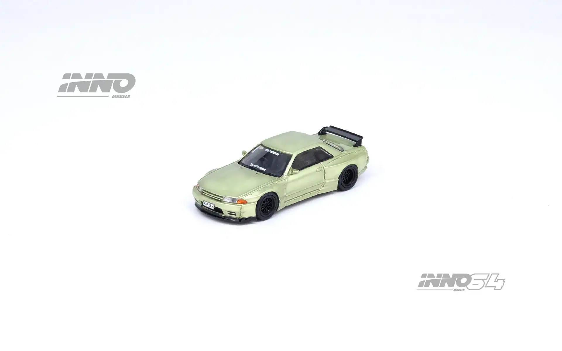 Inno64 1:64 Scale NISSAN SKYLINE GT-R (R32) PANDEM ROCKET BUNNY Millennium Jade