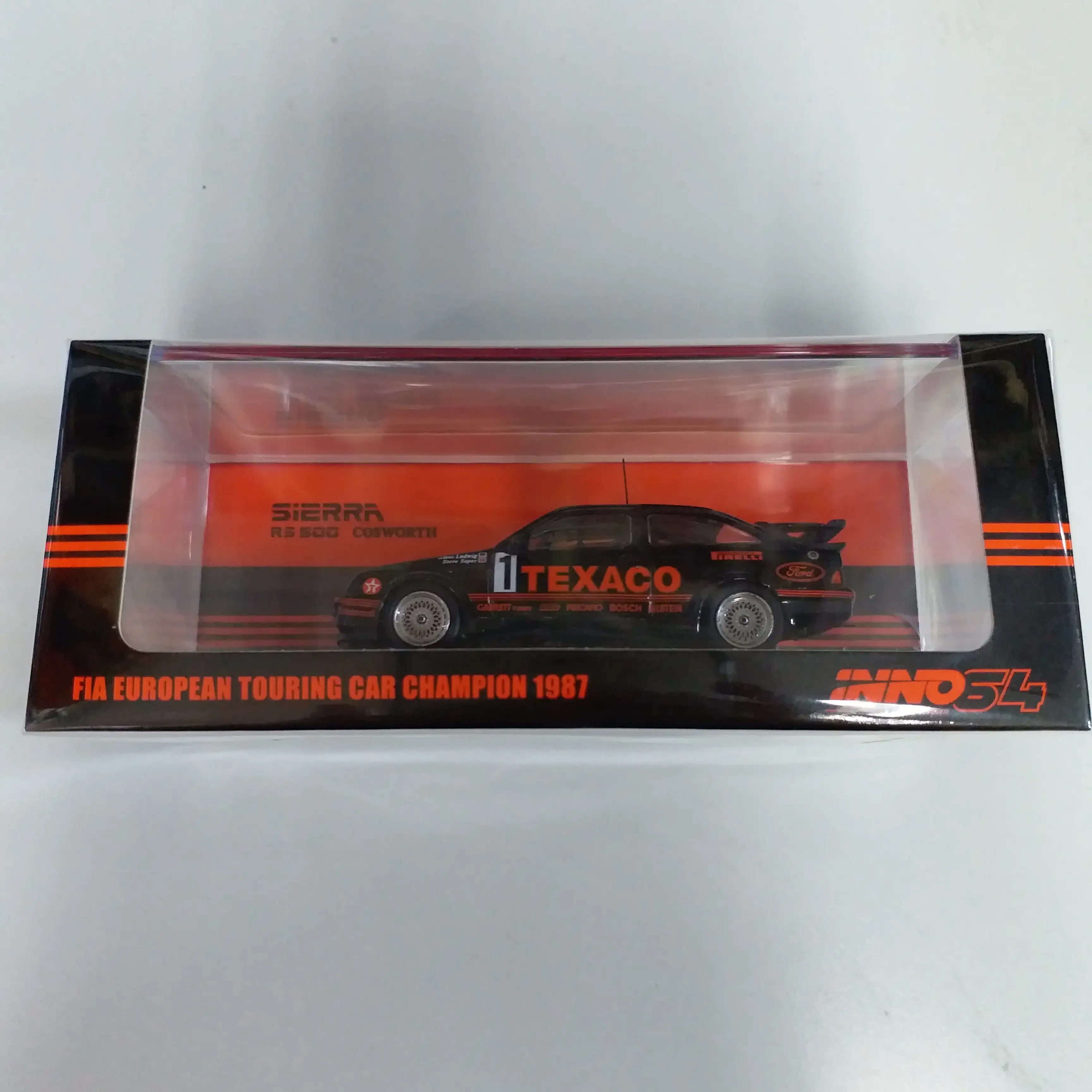 Inno64 Ford Sierra RS500 Cosworth Texaco 1987 Ludwig / Soper FIA European Touring Car Championship 1987 #1 - Image 2