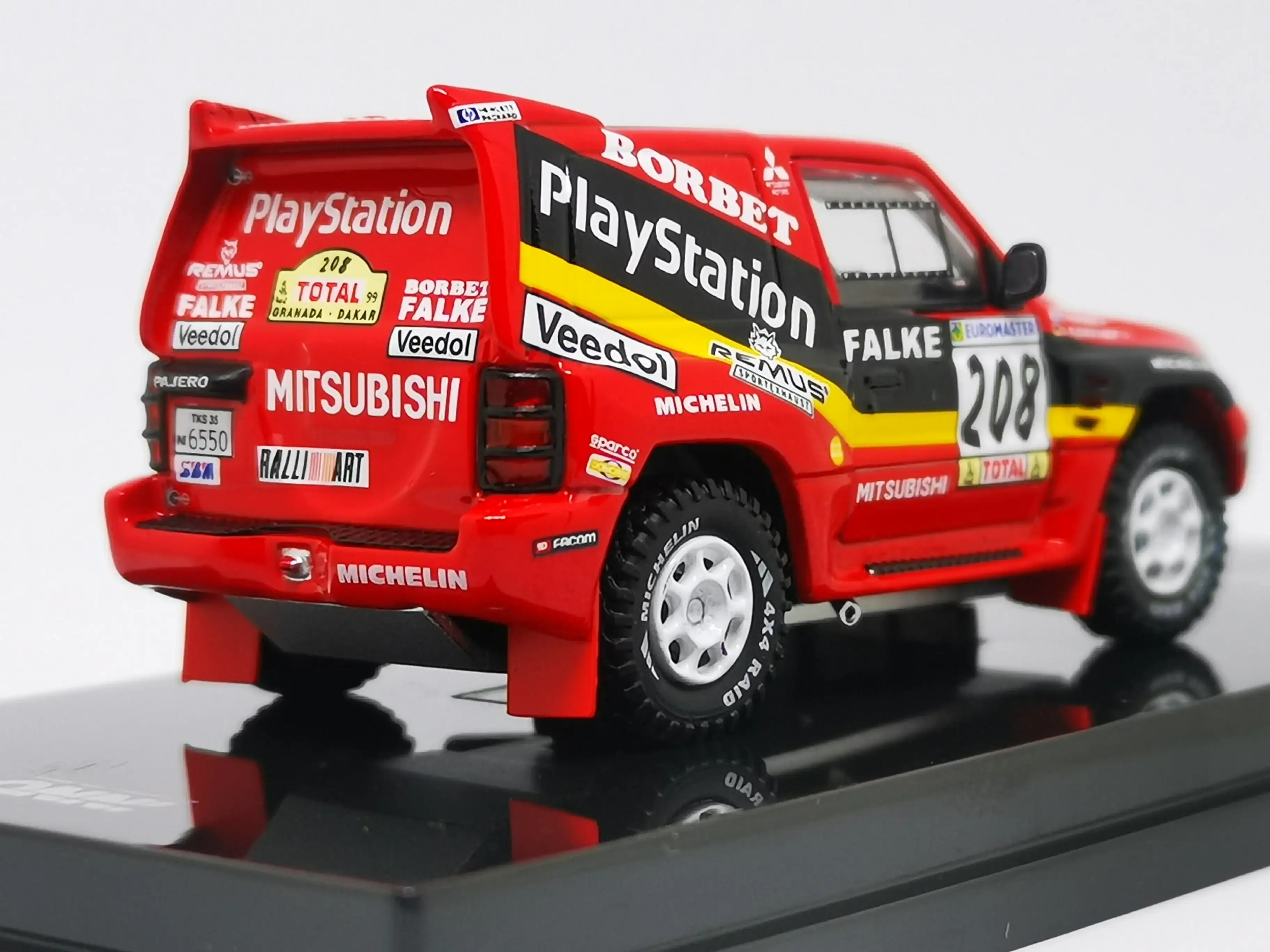 Inno64 Mitsubishi Pajero #208 Granada
Dakar Rally 1999 - Image 6