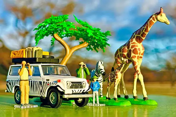 Kaiyodo x Tomica Limited Vintage Diocolle 64 #CarSnap 28a Safari 1 (Includes Toyota Land Cruiser FJ56V - Image 2
