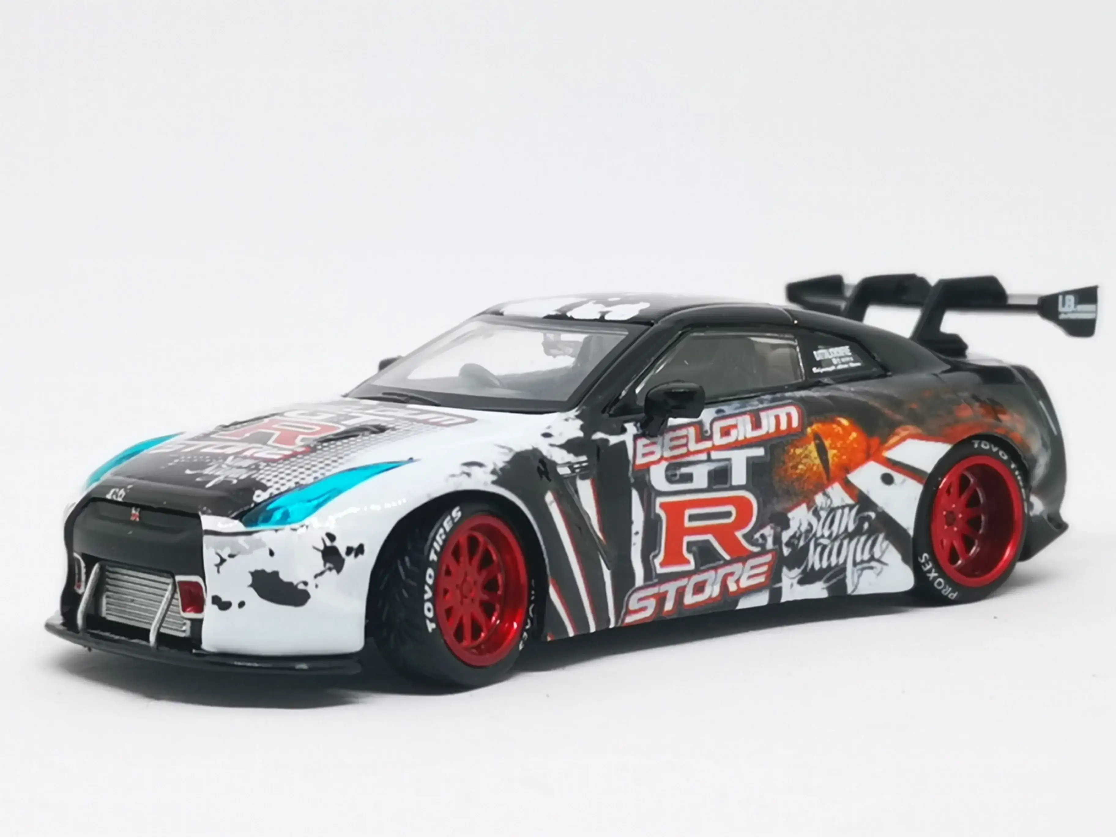 KJ Miniatures 1:64 scale LB Works Nissan GT-R R35 Belgium GTR Store Edition Godzilla - Image 8