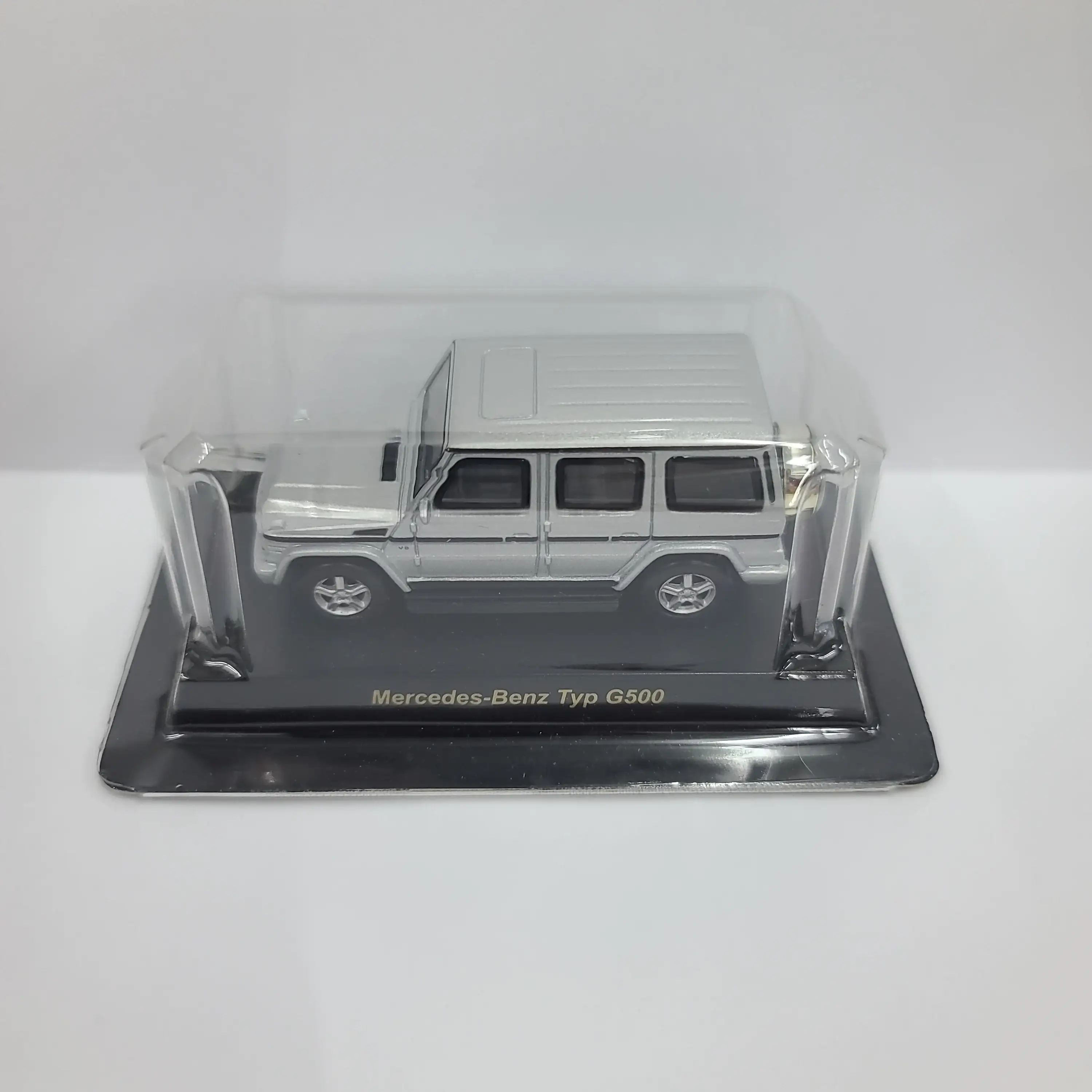 Kyosho 1:64 Scale Miniature Car Collection Mercedes-Benz G500 Silver
