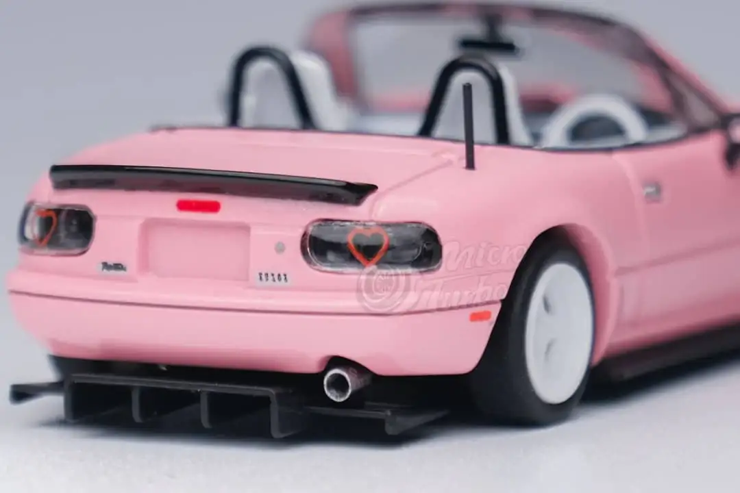 Microturbo 1:64 Scale Mazda MX-5 NA Roaster [Pink] - Image 5