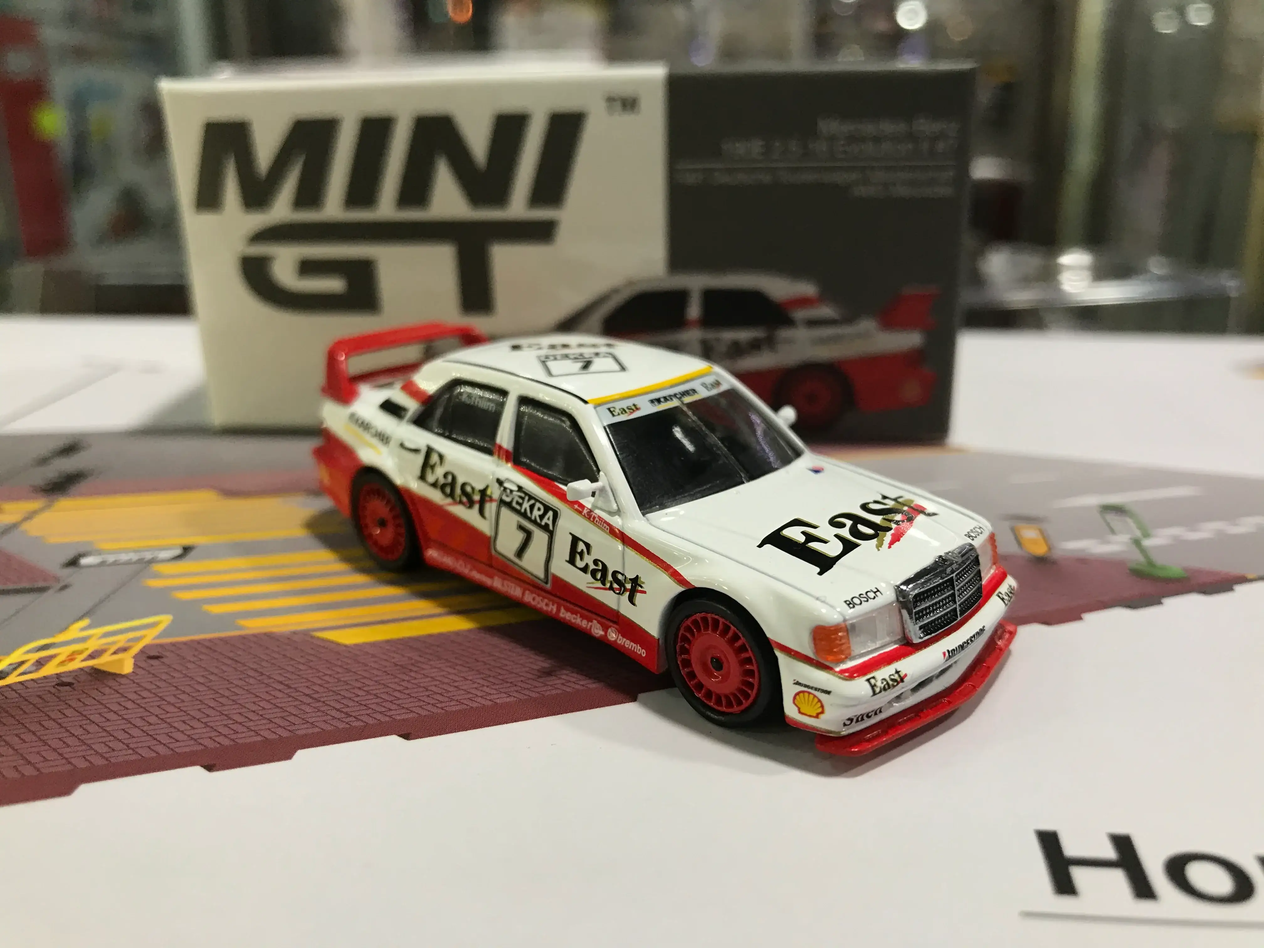 MINI GT #239 1:64 Mercedes-Benz 190E 2.5-16 Evolution II #7 - Image 2
