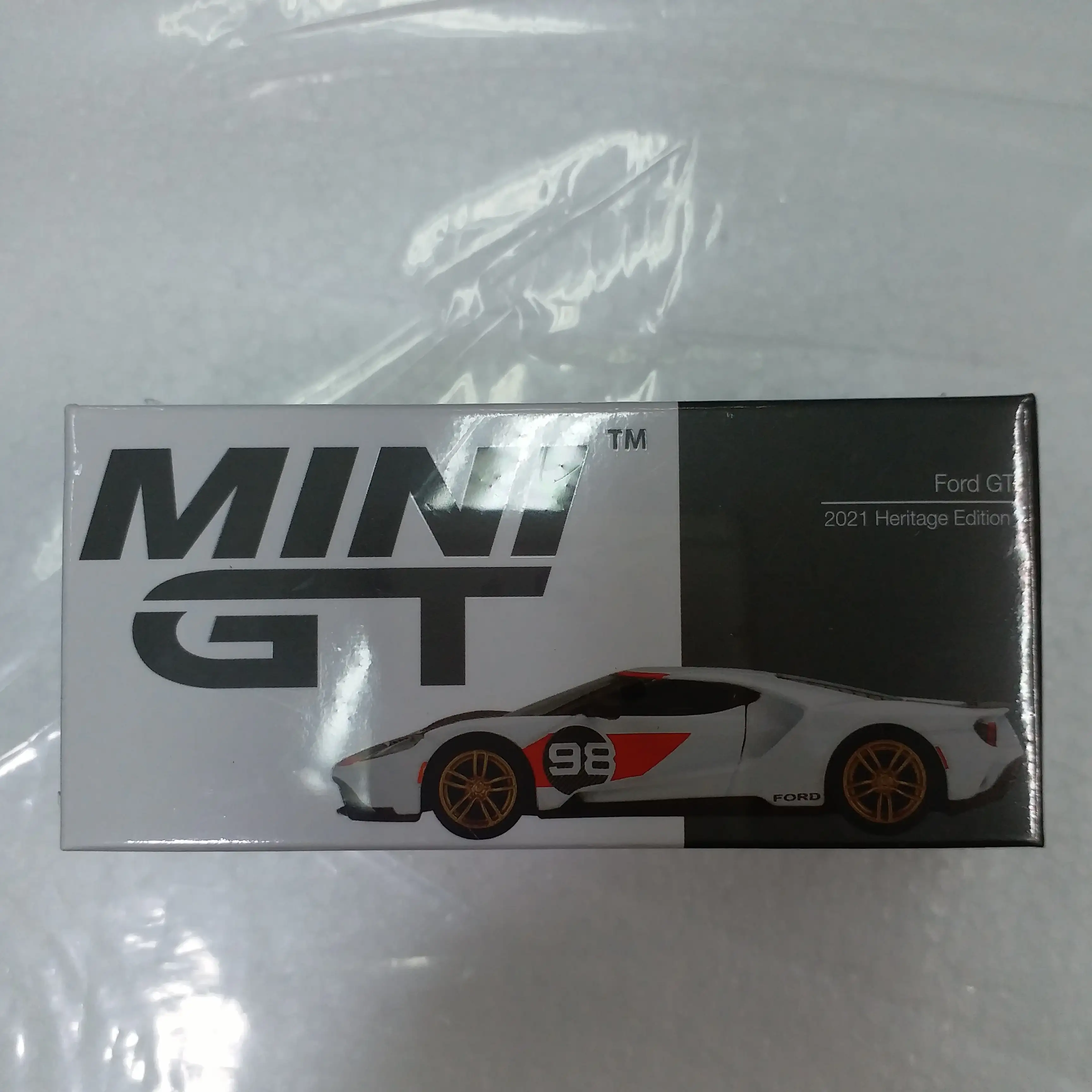 Mini GT #313 1:64 Ford GT 2021 Heritage Edition - Image 2