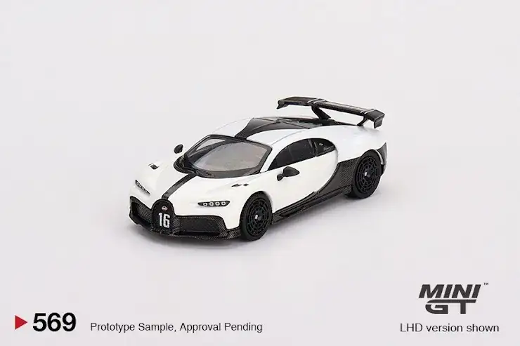 Mini GT #569 Bugatti Chiron Pur Sport White