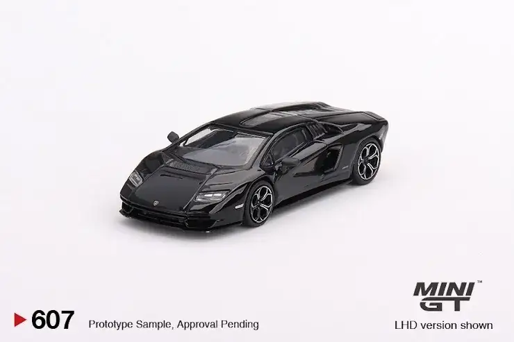 MINI GT #607 Lamborghini Countach LPI 800-4 Nero Maia