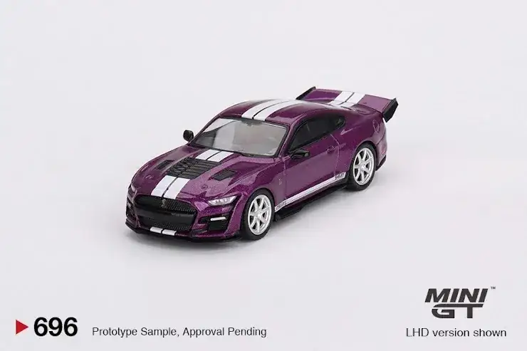 MINI GT #696 Shelby GT500 Dragon Snake Concept Fuchsia Metallic