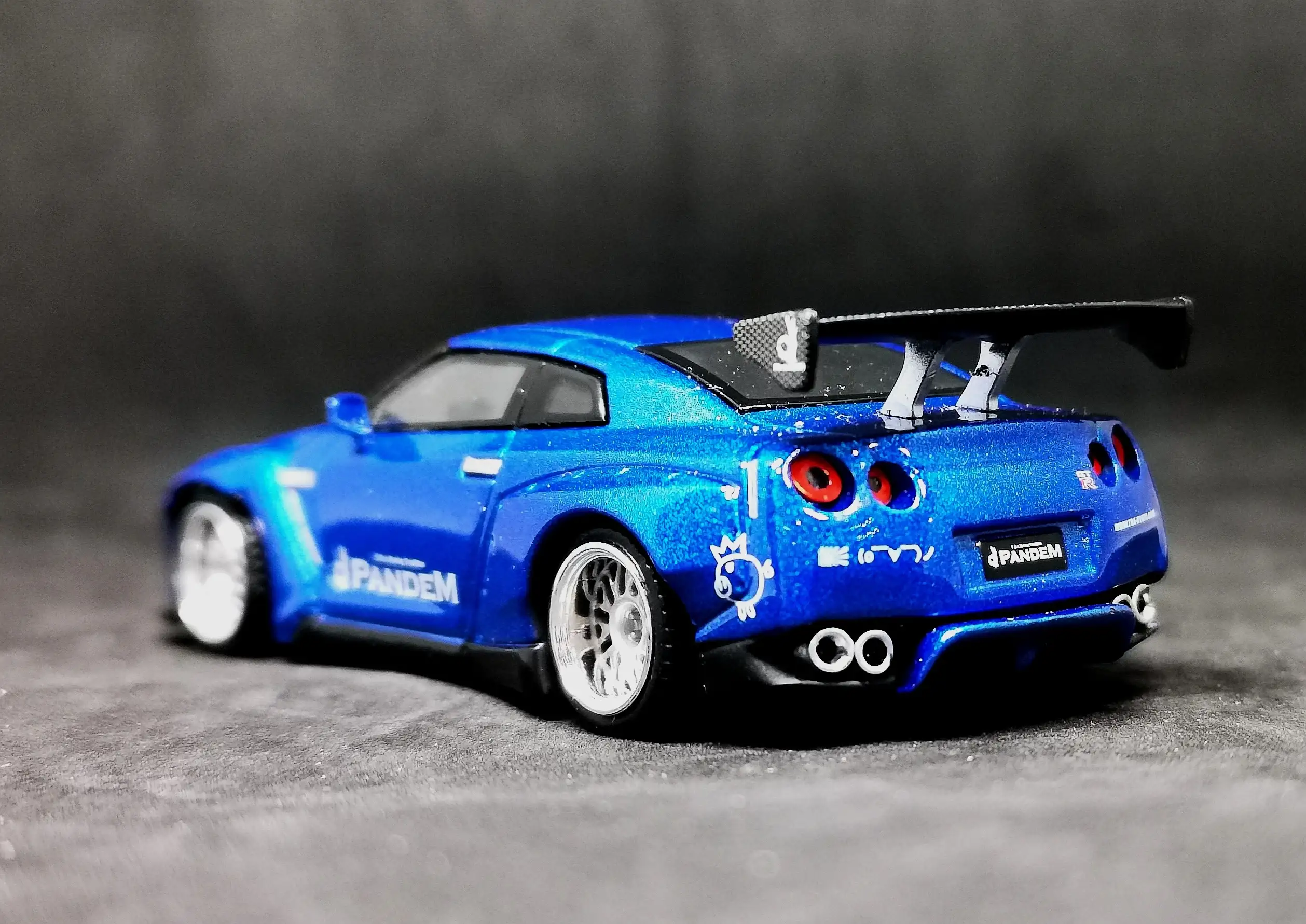 Mini GT #96 Pandem👌Nissan GT-R (Metallic Blue) - Image 3