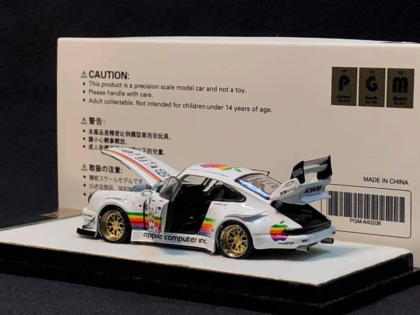 PGM 1:64 Scale RWB Porsche 930 Apple - Image 3